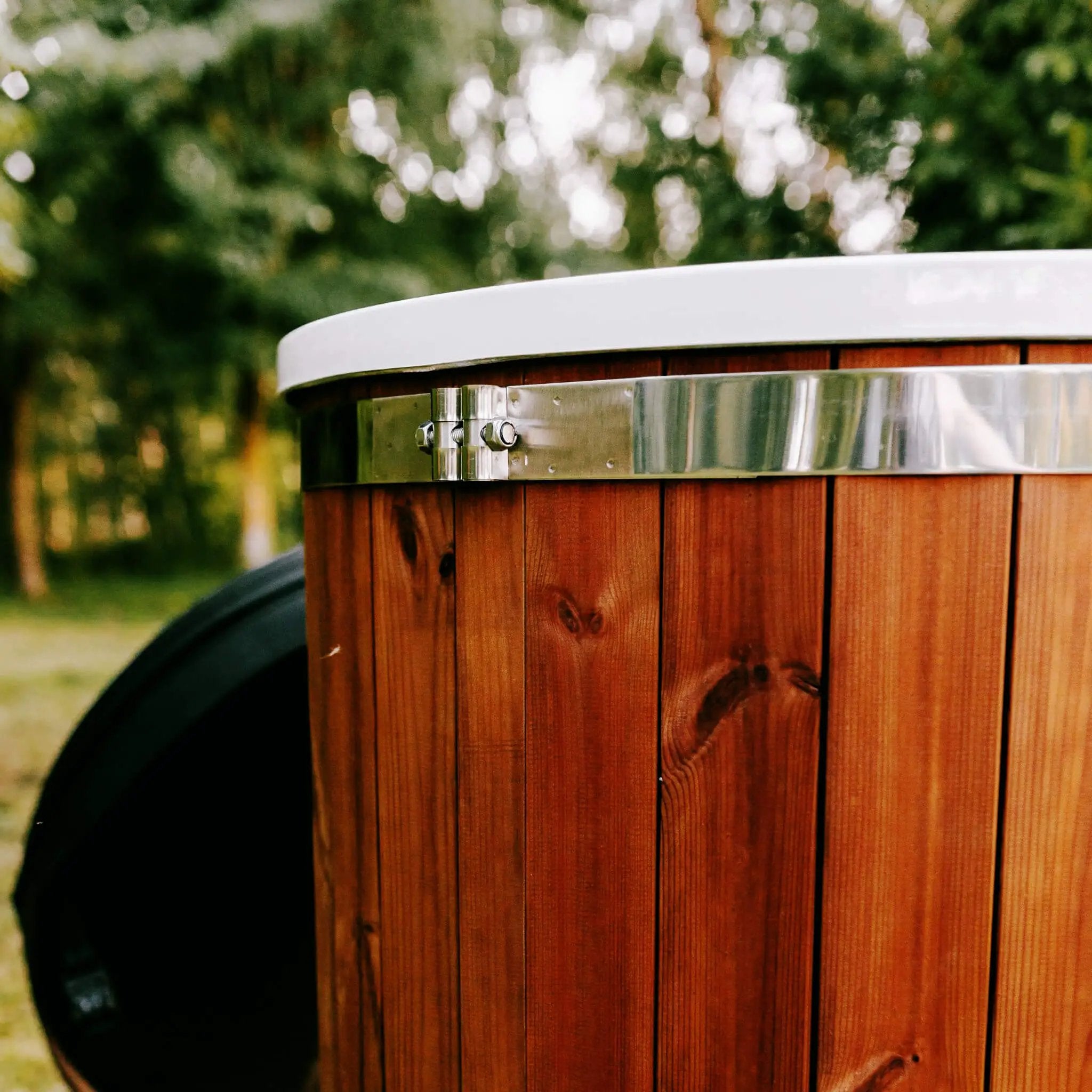 Premium 1-Person Fully-Assembled ThermoWood Cold Plunge Tub (SAK80914) by SAKSBY WHOLESALE