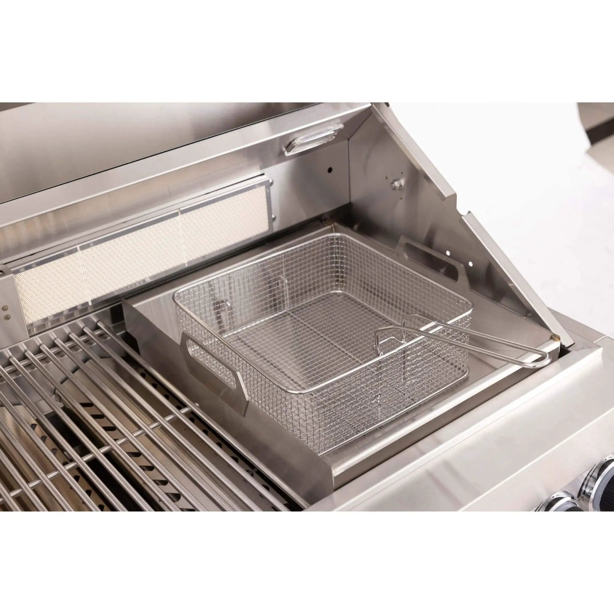Premium Outdoor Kitchen With 32-Inch 60K BTU Built-In Stainless Steel LPG Gas Grill, Door And Drawer Combo And Stainless Steel Ice Box (SAK98661) by SAKSBY WHOLESALE