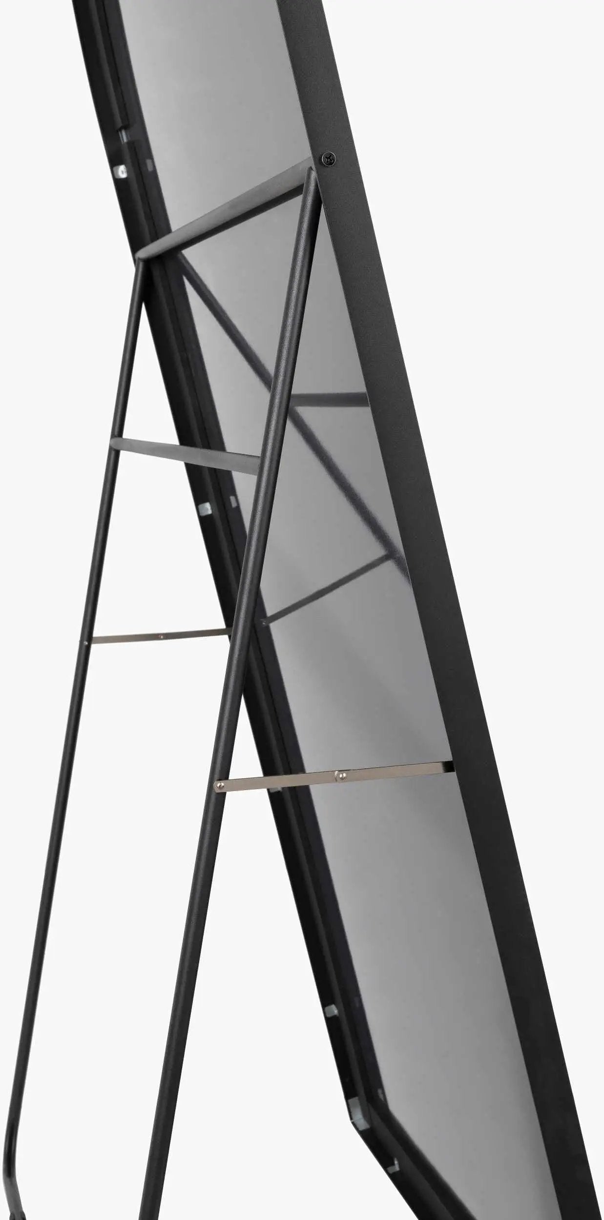 Yagodnoye Mirror by Boutique Rugs