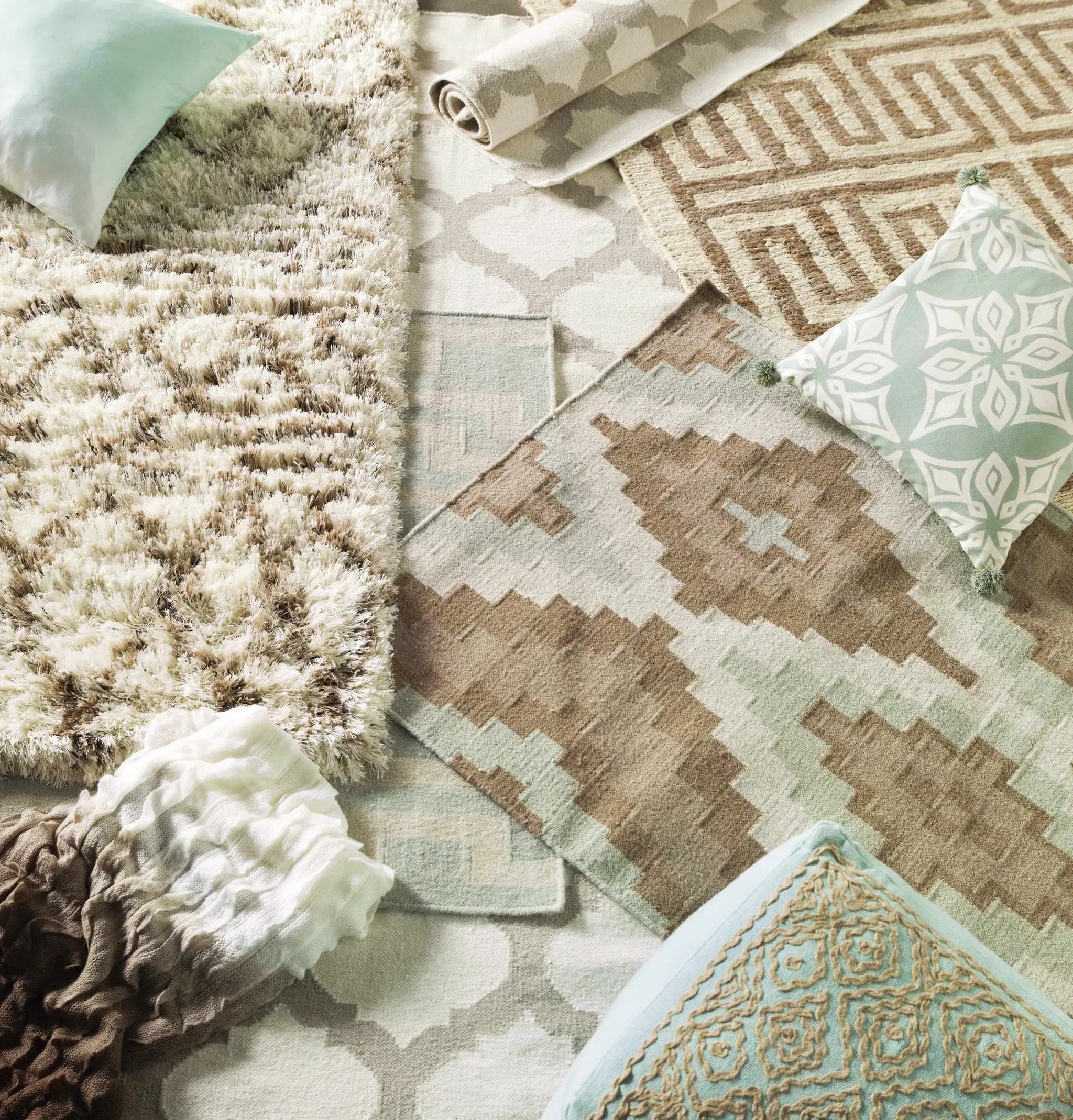 Banks Ivory/Gray Trellis Wool Rug - Clearance by Boutique Rugs
