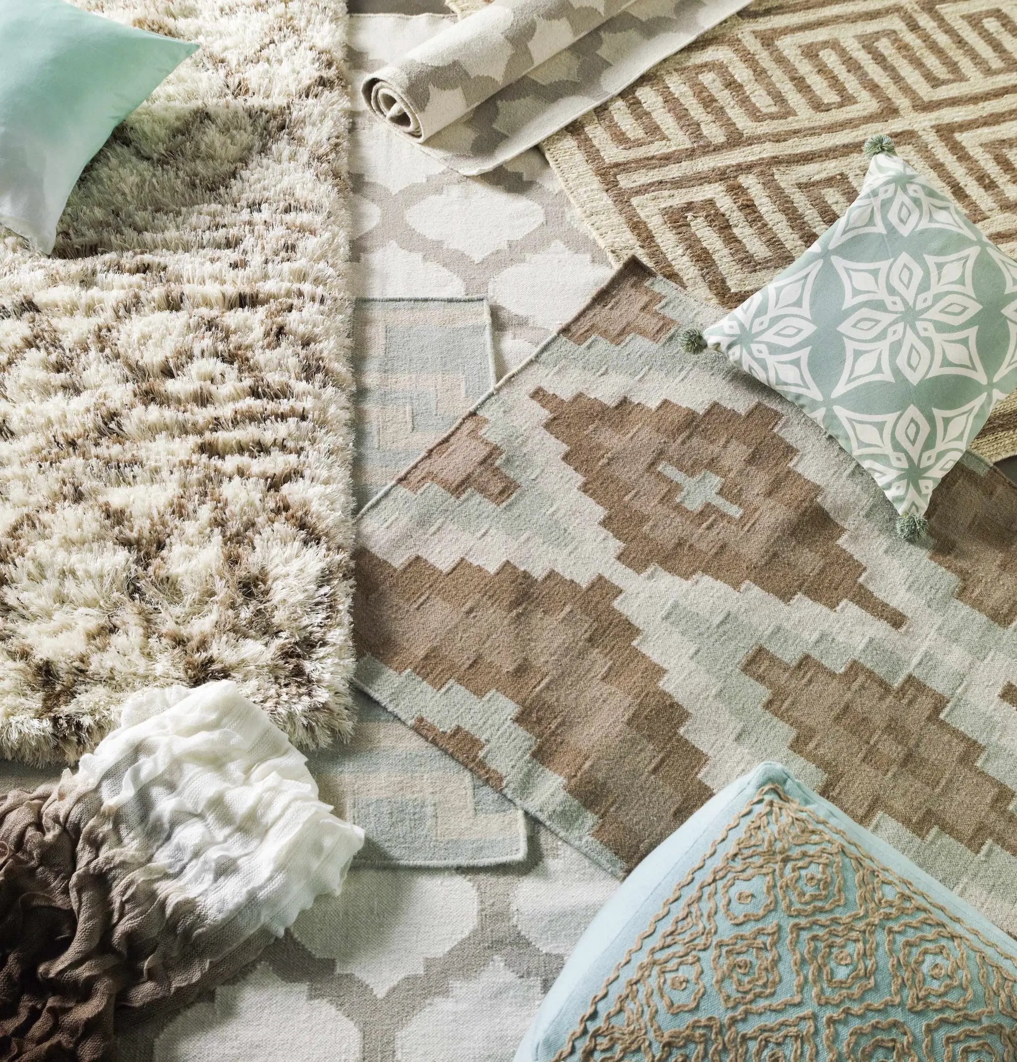 Banks Ivory/Gray Trellis Wool Rug - Clearance by Boutique Rugs