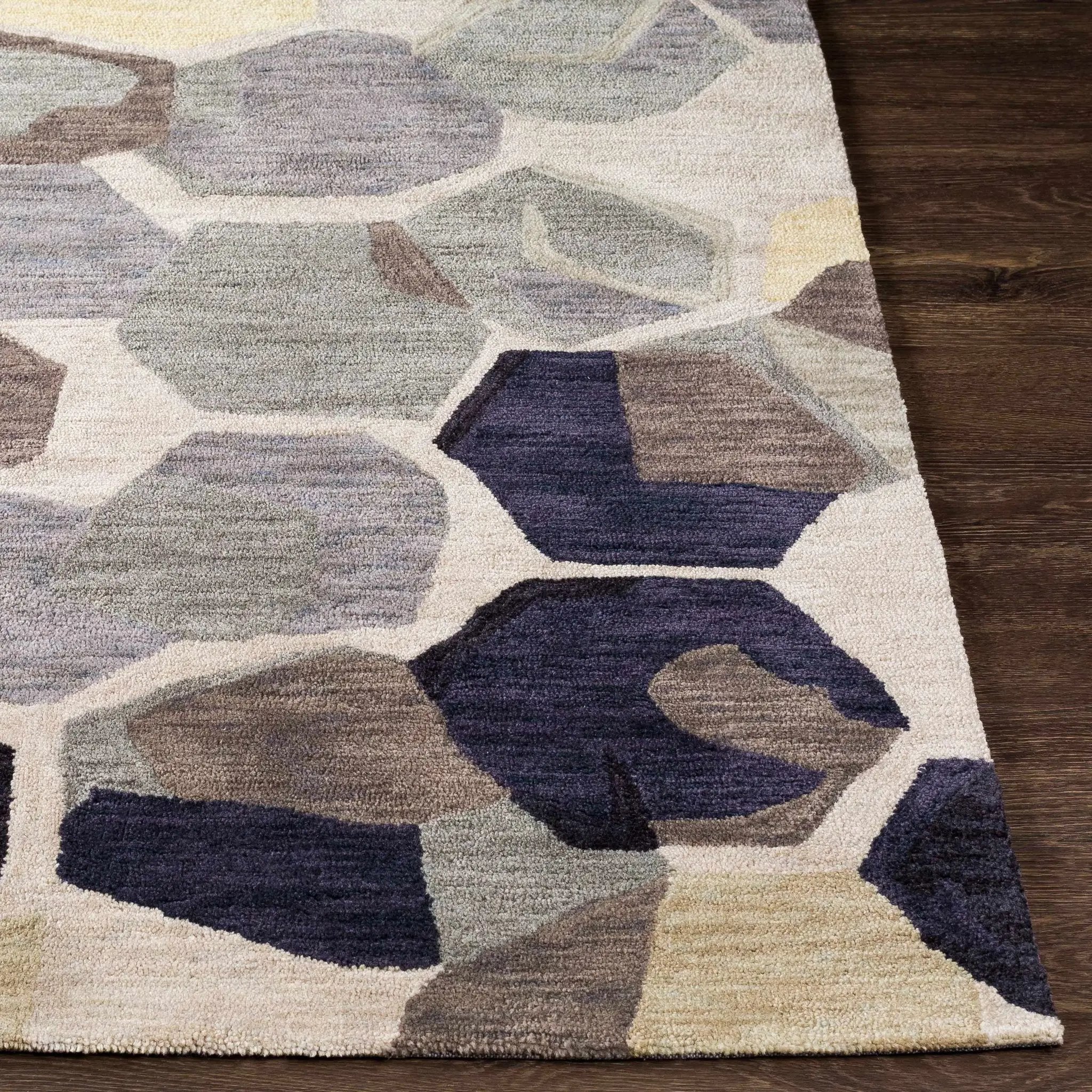 Romoland Area Rug - Clearance by Boutique Rugs