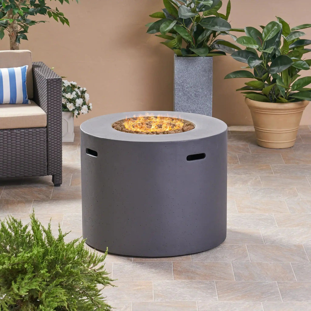 Round Iron Fire Pit With 40,000 Btu, photo 9 of 16