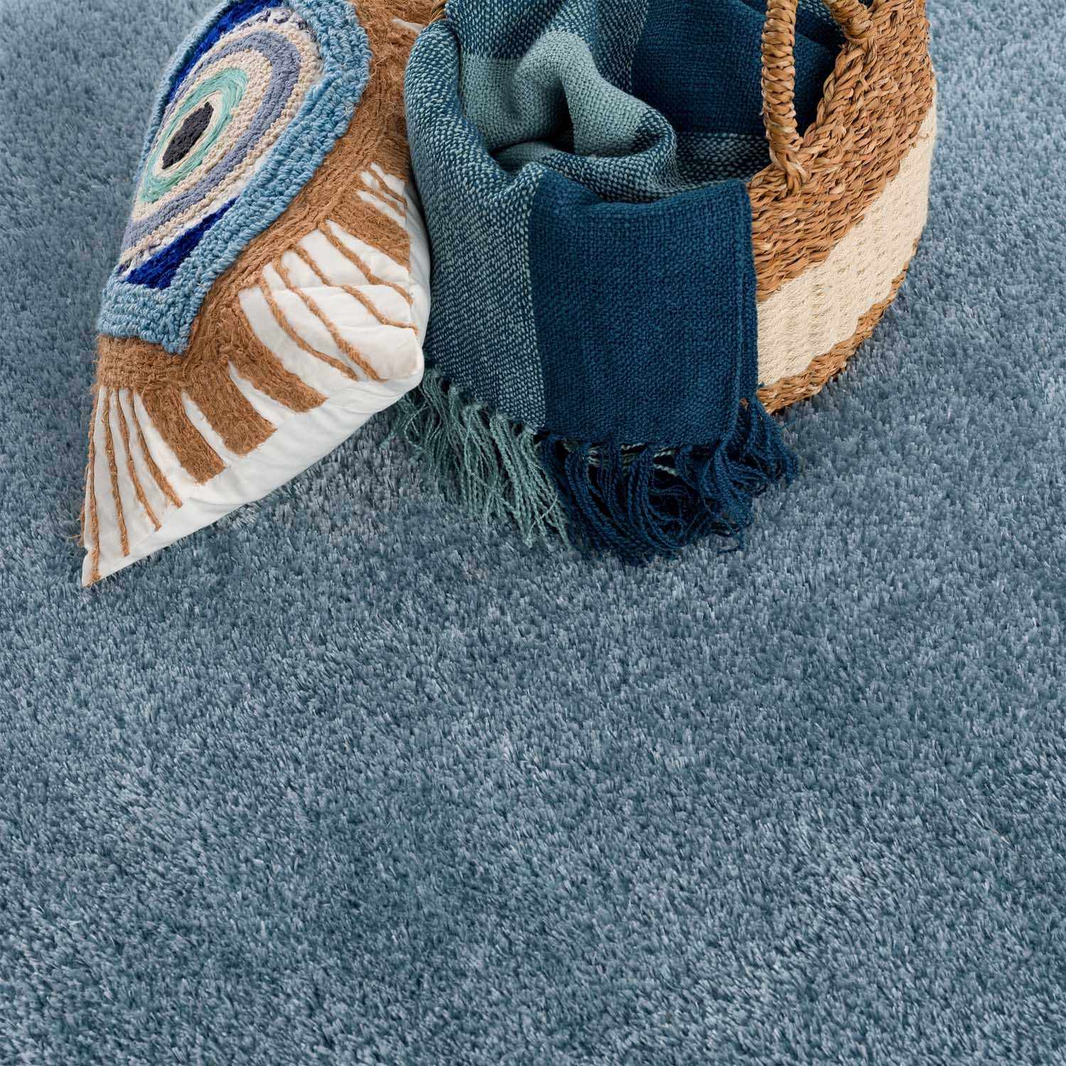 Heavenly Solid Blue Plush Rug - Clearance by Boutique Rugs