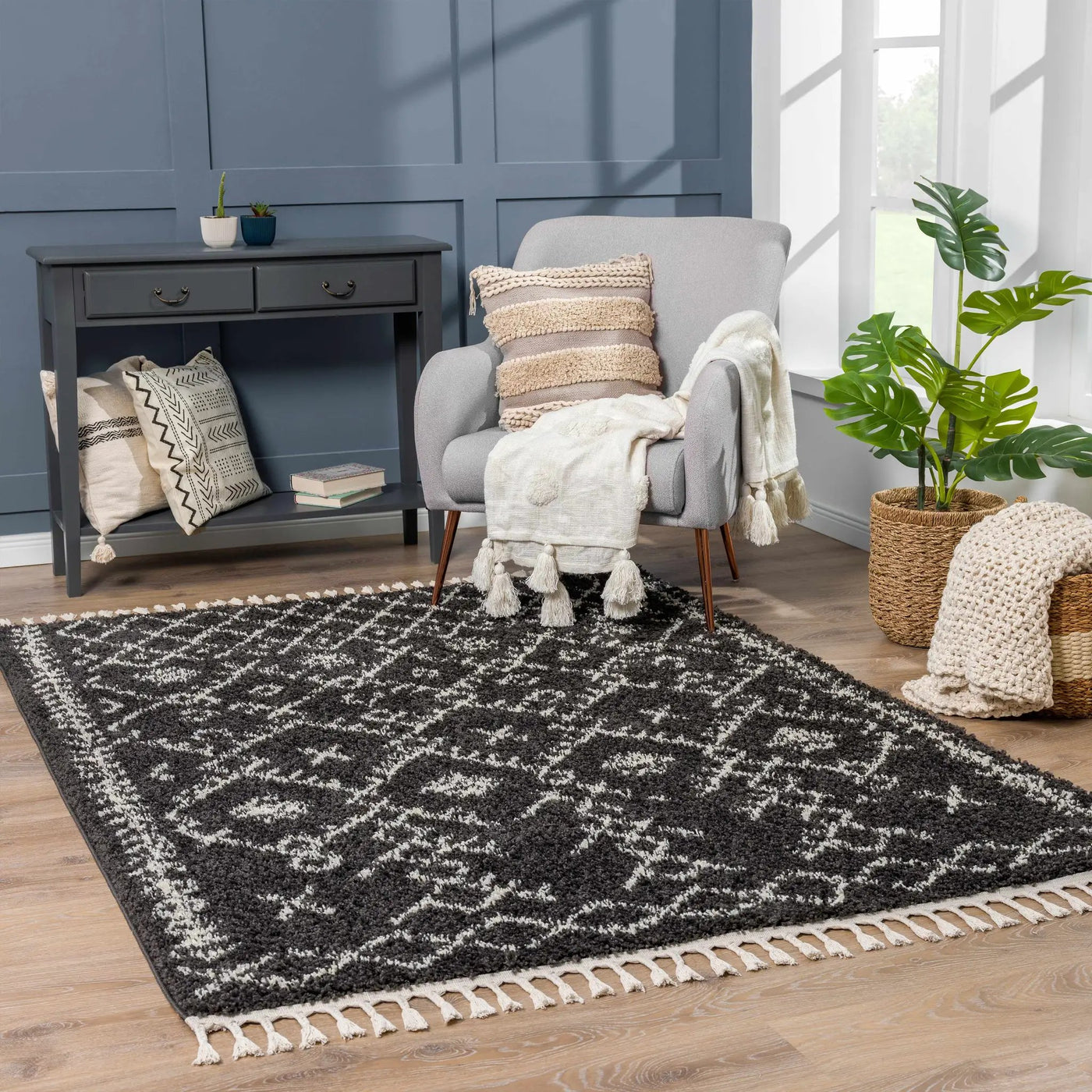 Thetford Black Berber Shag Rug - Clearance by Boutique Rugs
