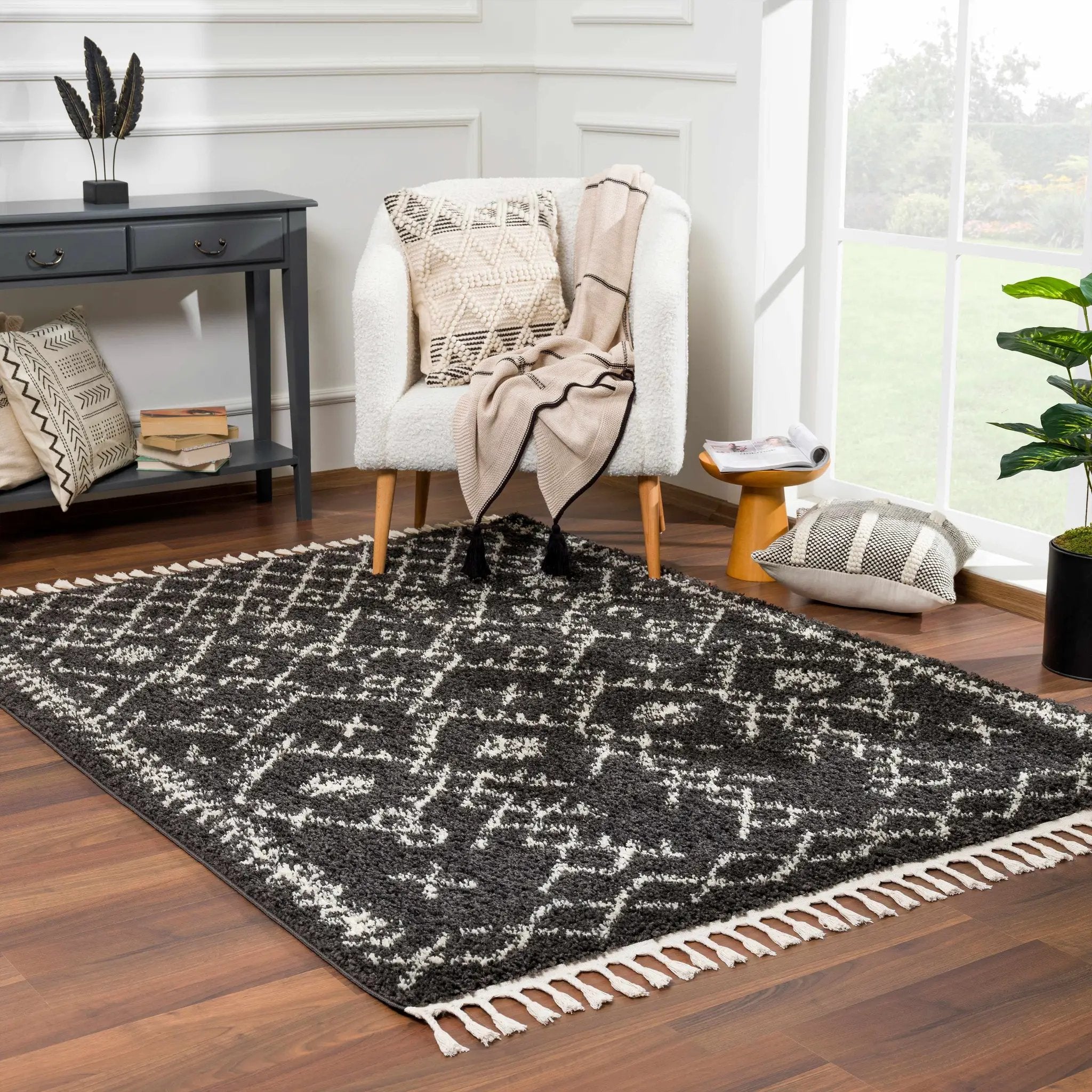 Thetford Black Berber Shag Rug - Clearance by Boutique Rugs