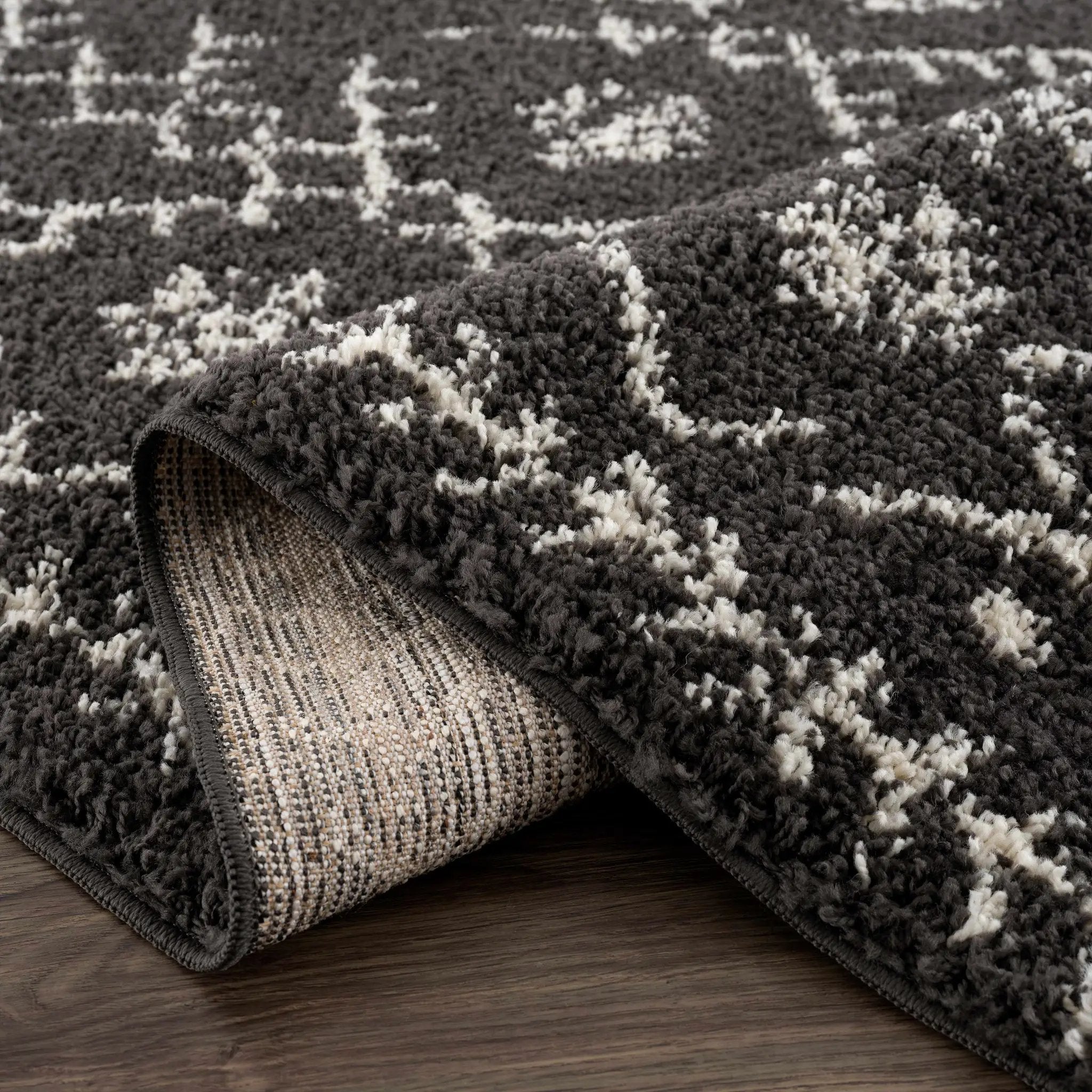 Thetford Black Berber Shag Rug - Clearance by Boutique Rugs