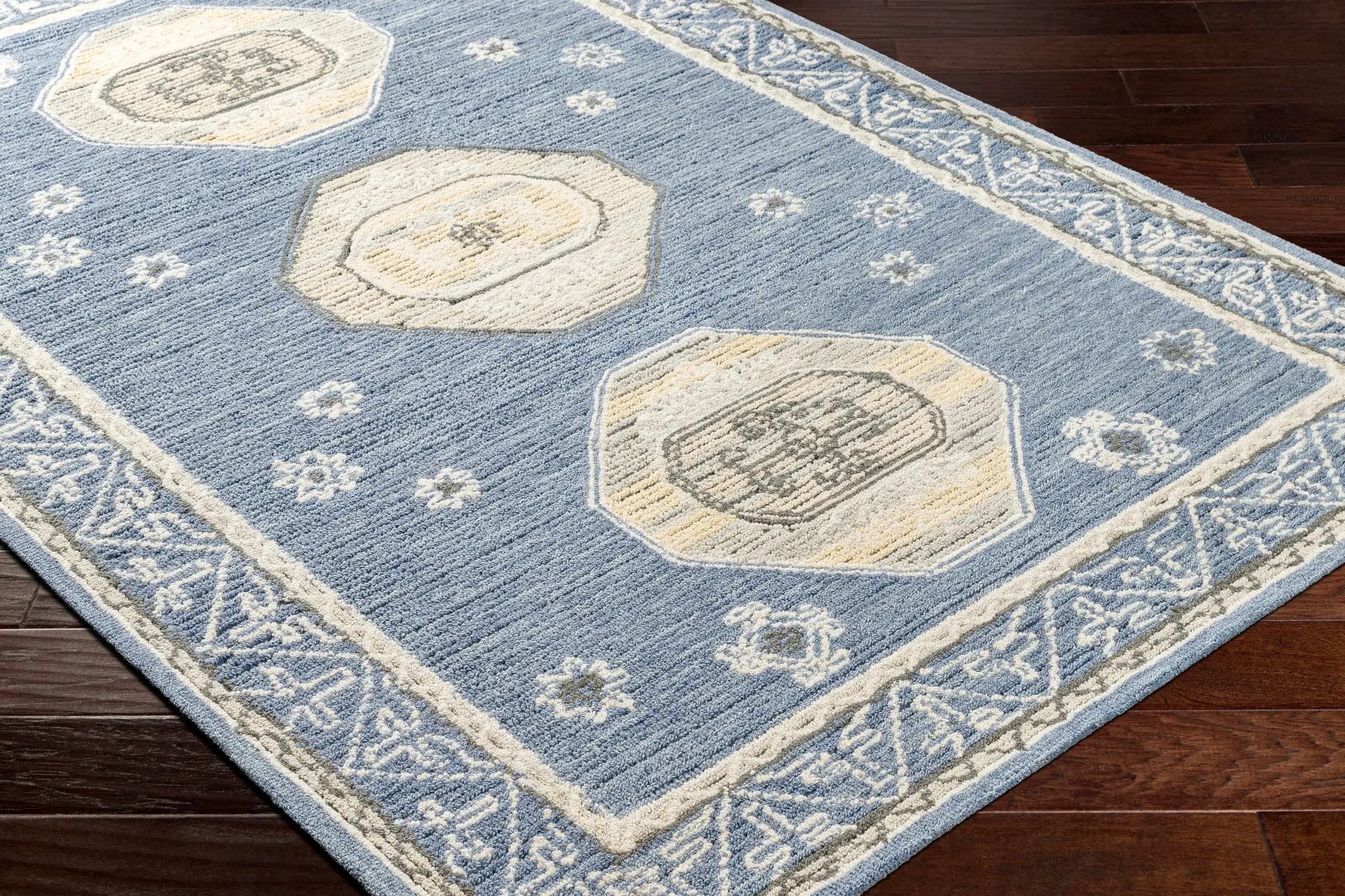 Arwan Area Rug - Clearance by Boutique Rugs