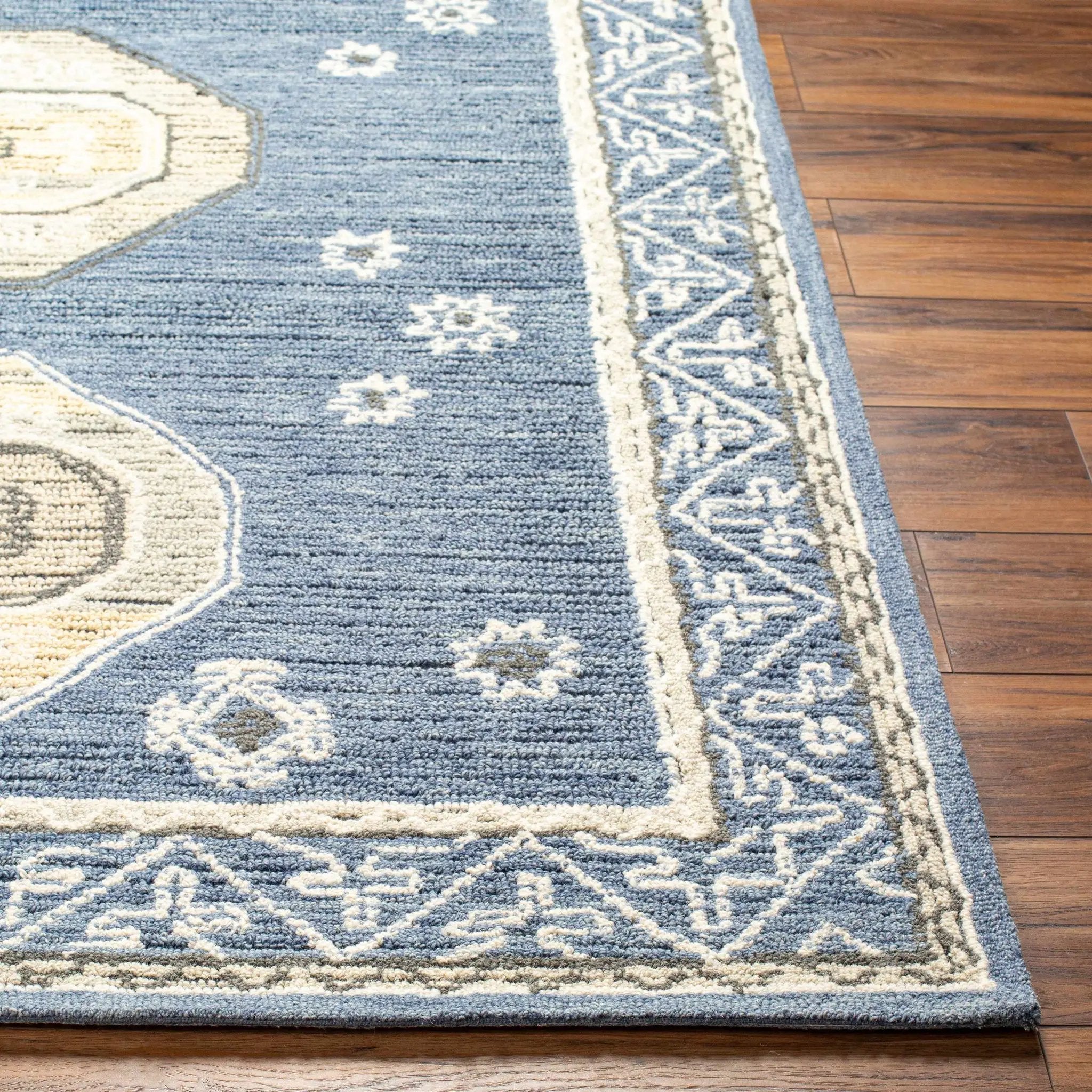 Arwan Area Rug - Clearance by Boutique Rugs
