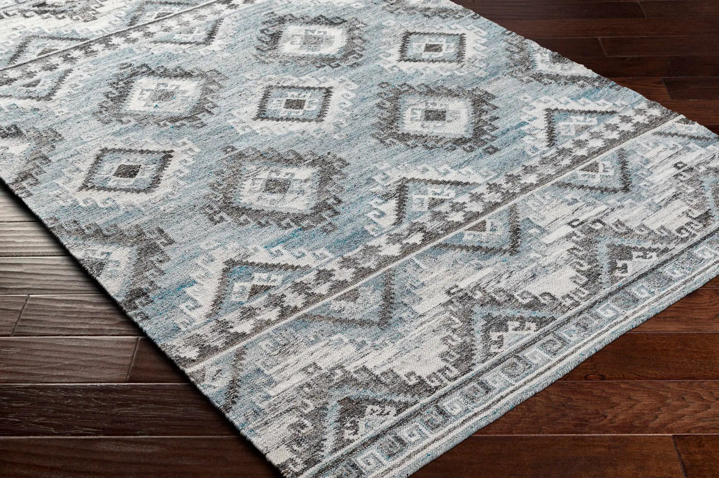 Binda Area Rug - Clearance by Boutique Rugs