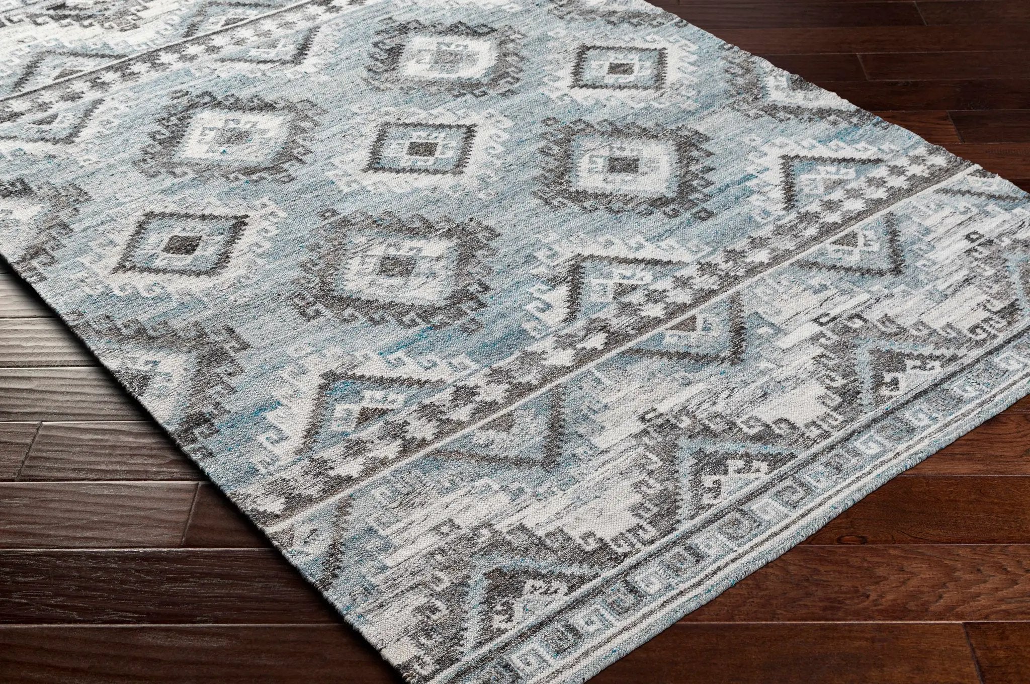 Binda Area Rug - Clearance by Boutique Rugs