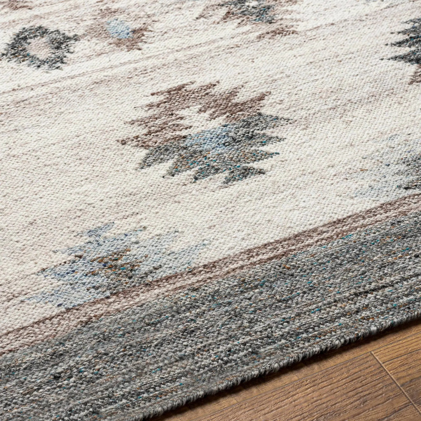 Duyen Area Rug - Clearance by Boutique Rugs