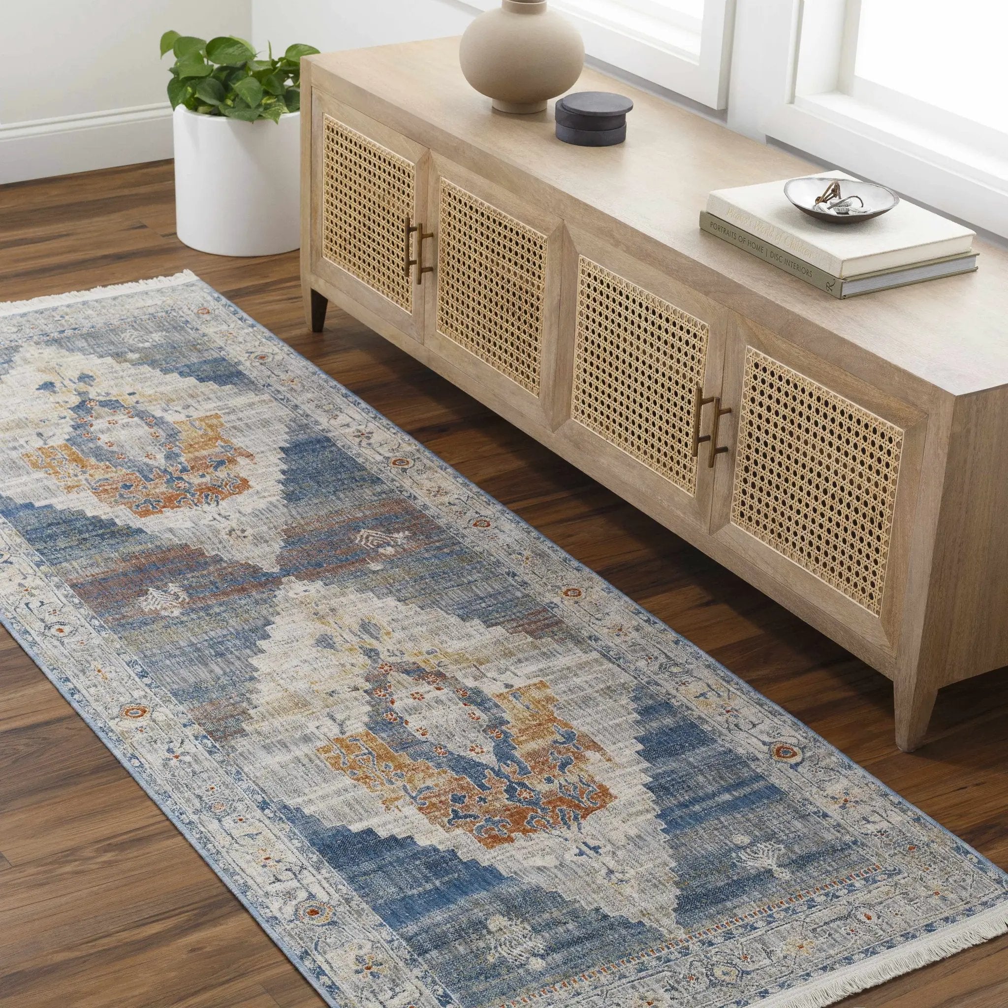 Shin Area Rug - Clearance by Boutique Rugs