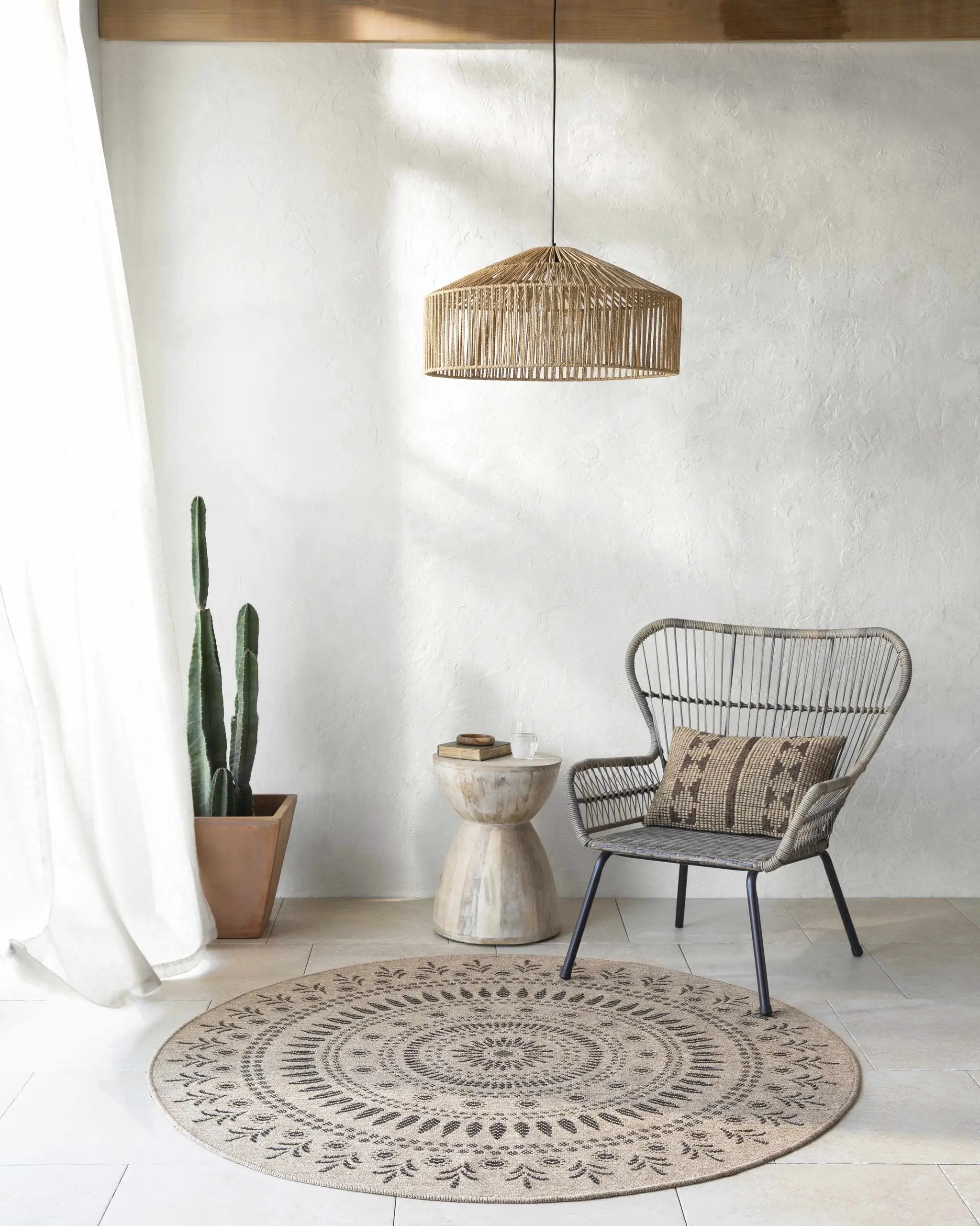 Beata Round Faux Jute Outdoor Rug - Clearance by Boutique Rugs