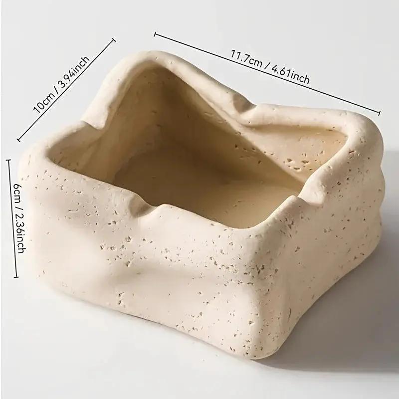 Silent Wind Desktop Ashtray Storage Tank with High-end Creativity for Home Restaurant Decoration, High-end and Sophisticated by House Of Avana