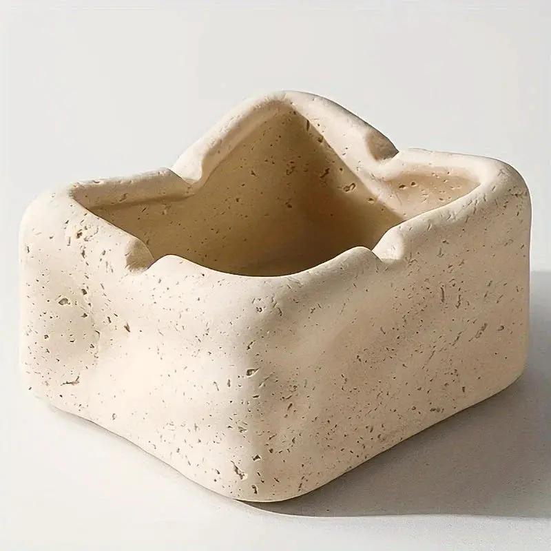 Silent Wind Desktop Ashtray Storage Tank with High-end Creativity for Home Restaurant Decoration, High-end and Sophisticated by House Of Avana