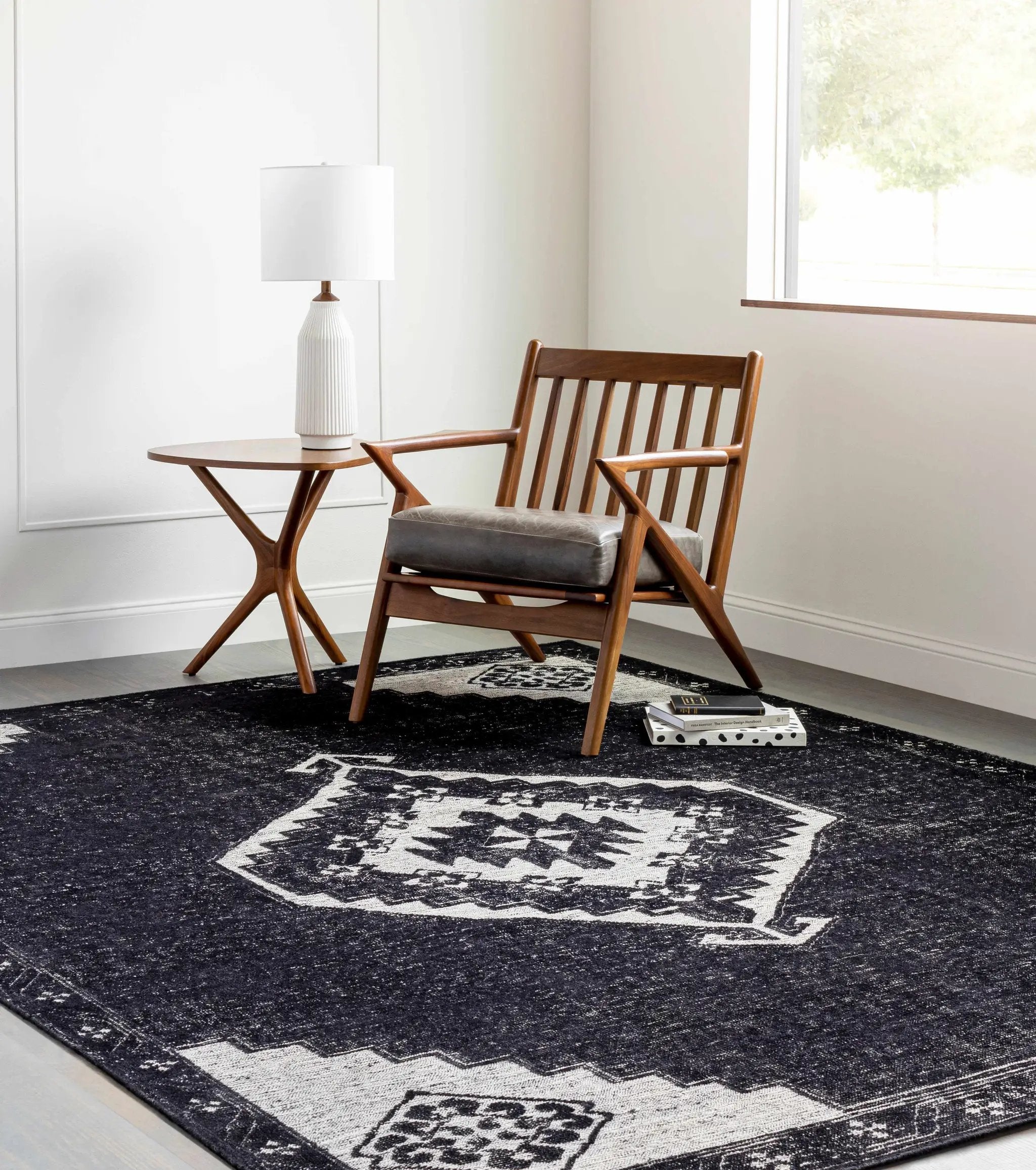 Siraway Handmade Wool Area Rug - Clearance by Boutique Rugs