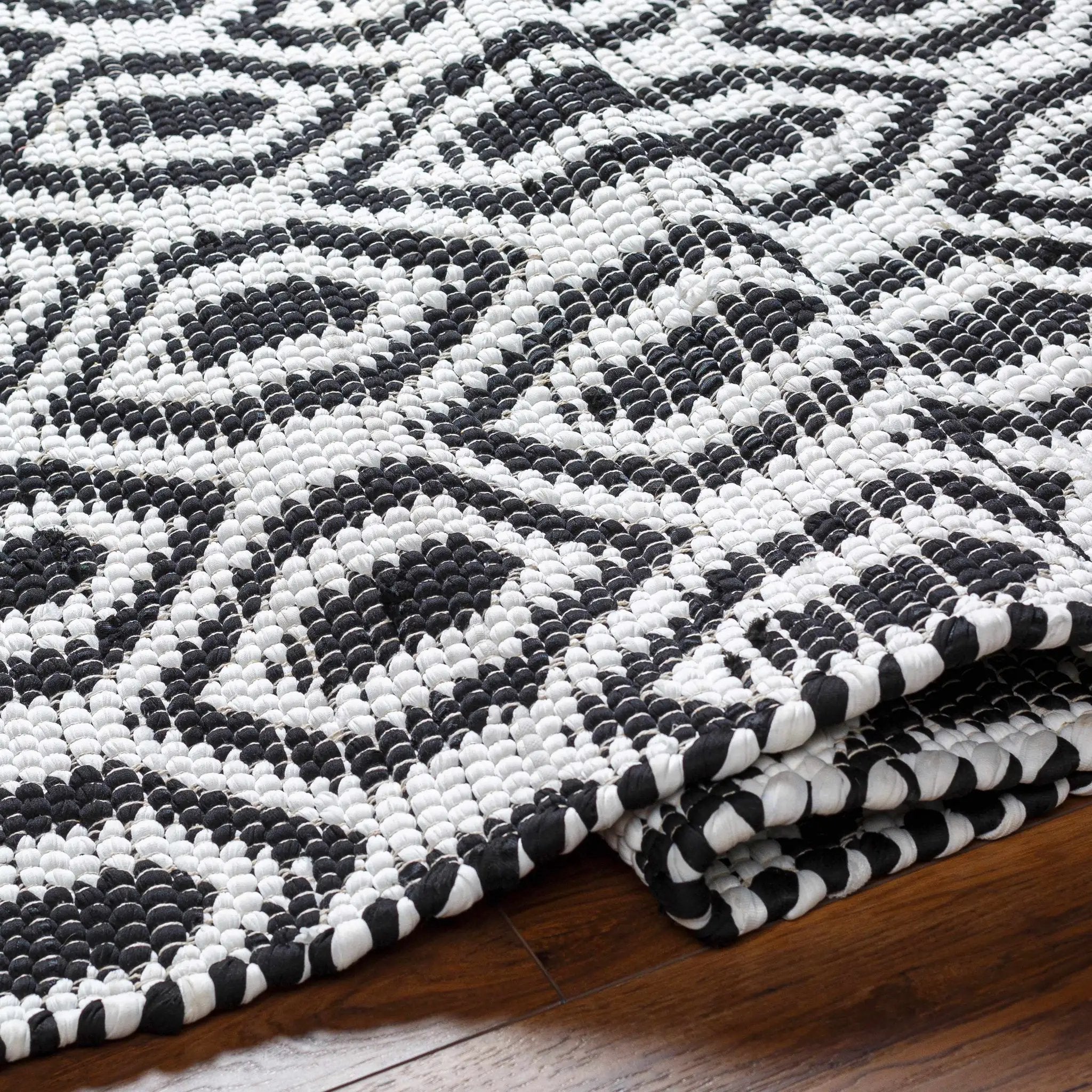 Helmi Area Rug - Clearance by Boutique Rugs