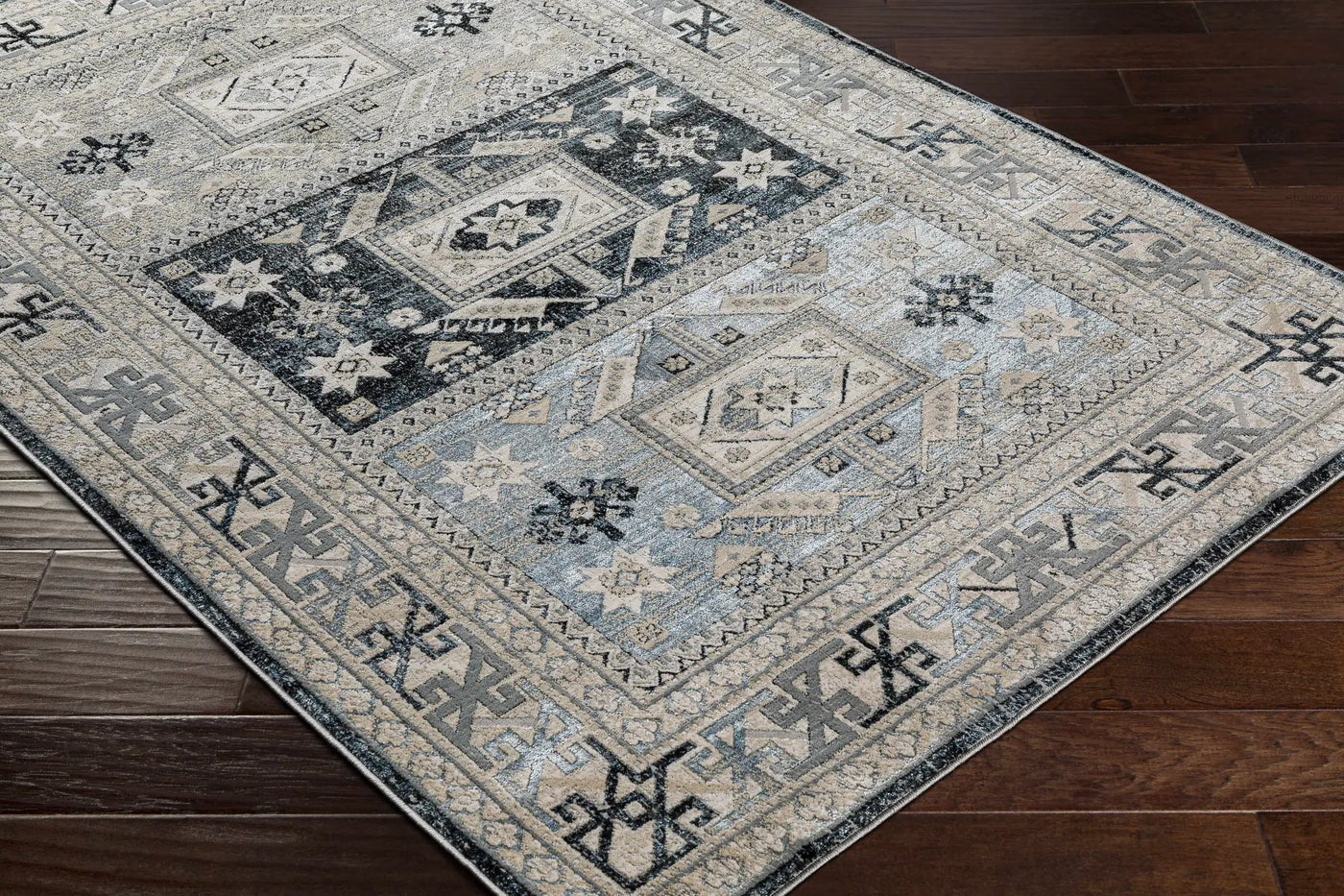 Sultanbeyli Area Carpet Area Rug - Clearance by Boutique Rugs