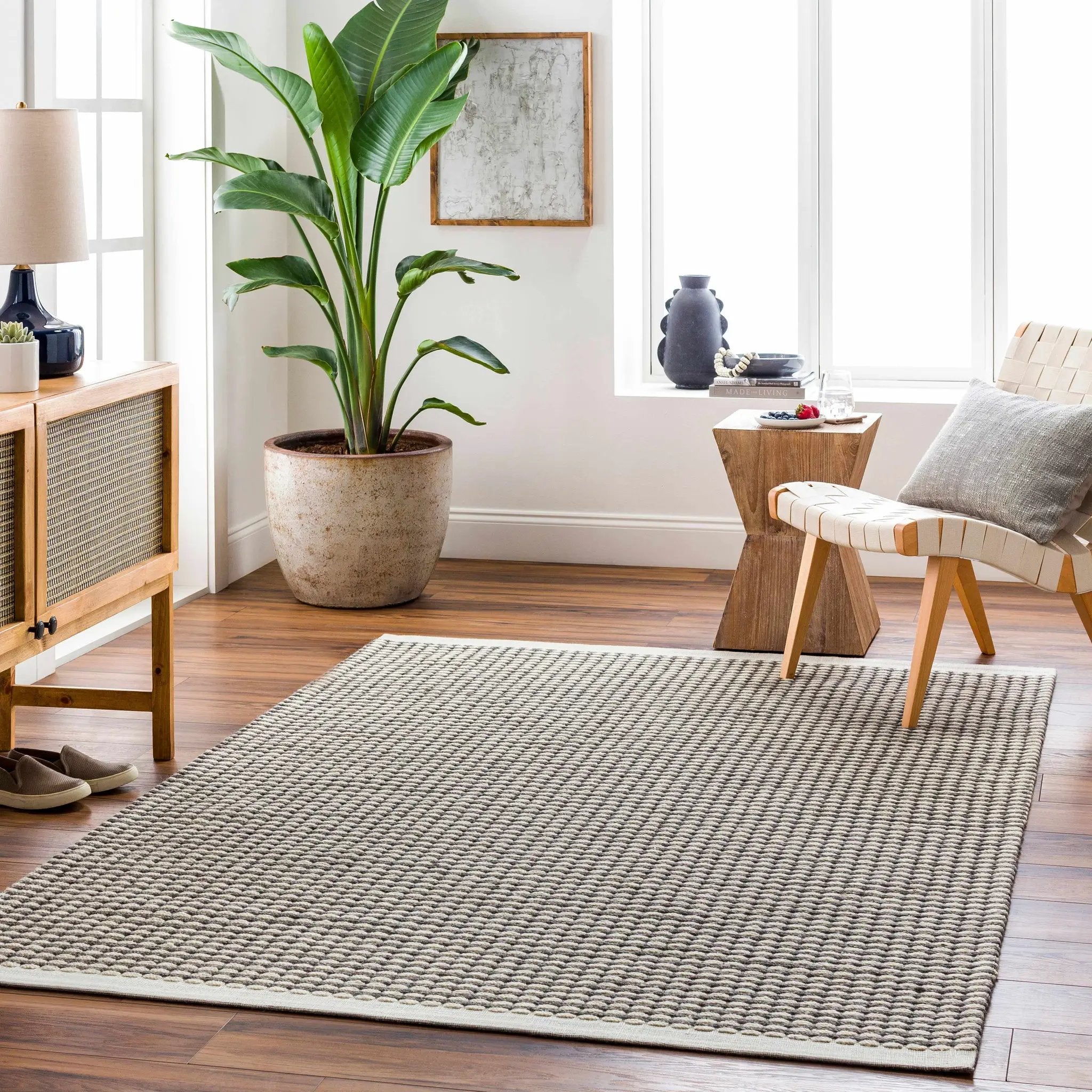 Black Emlen Area Rug - Clearance by Boutique Rugs