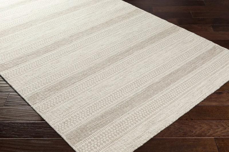 Silverthorne Wool Area Rug by Boutique Rugs