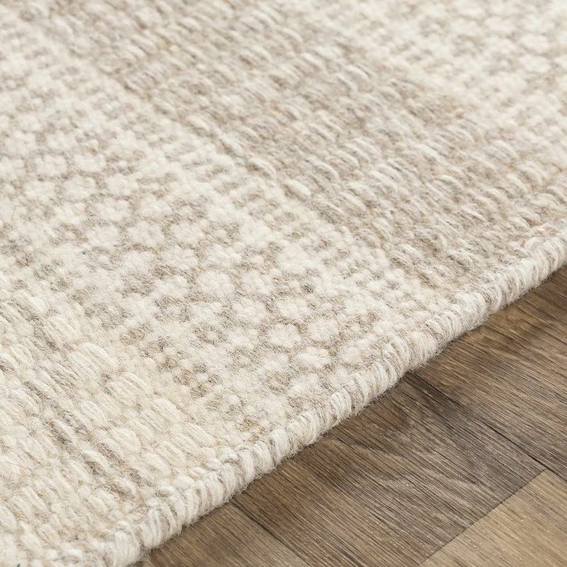 Silverthorne Wool Area Rug by Boutique Rugs