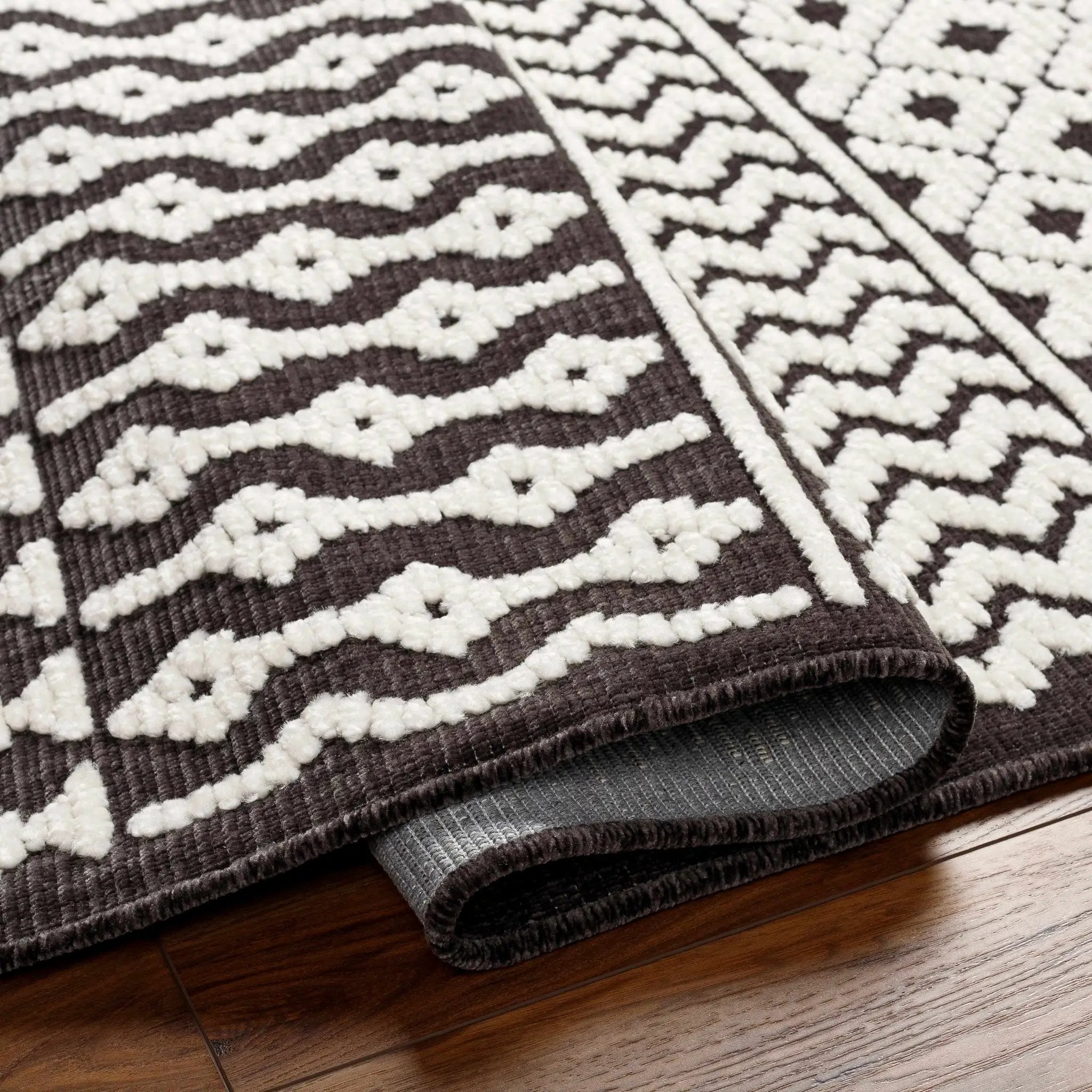 Drago Black Trellis Washable Rug - Clearance by Boutique Rugs