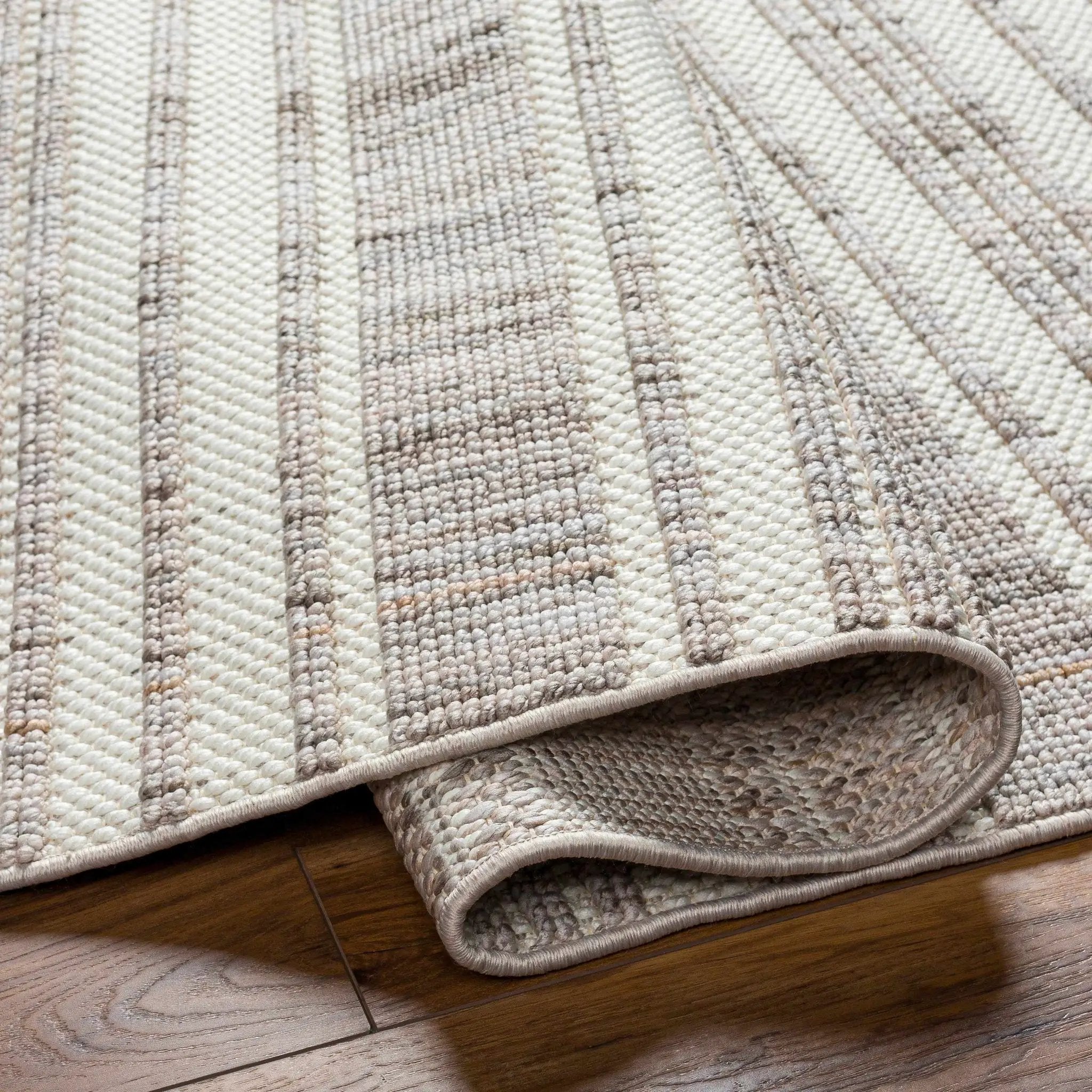 Avari Area Rug - Clearance by Boutique Rugs