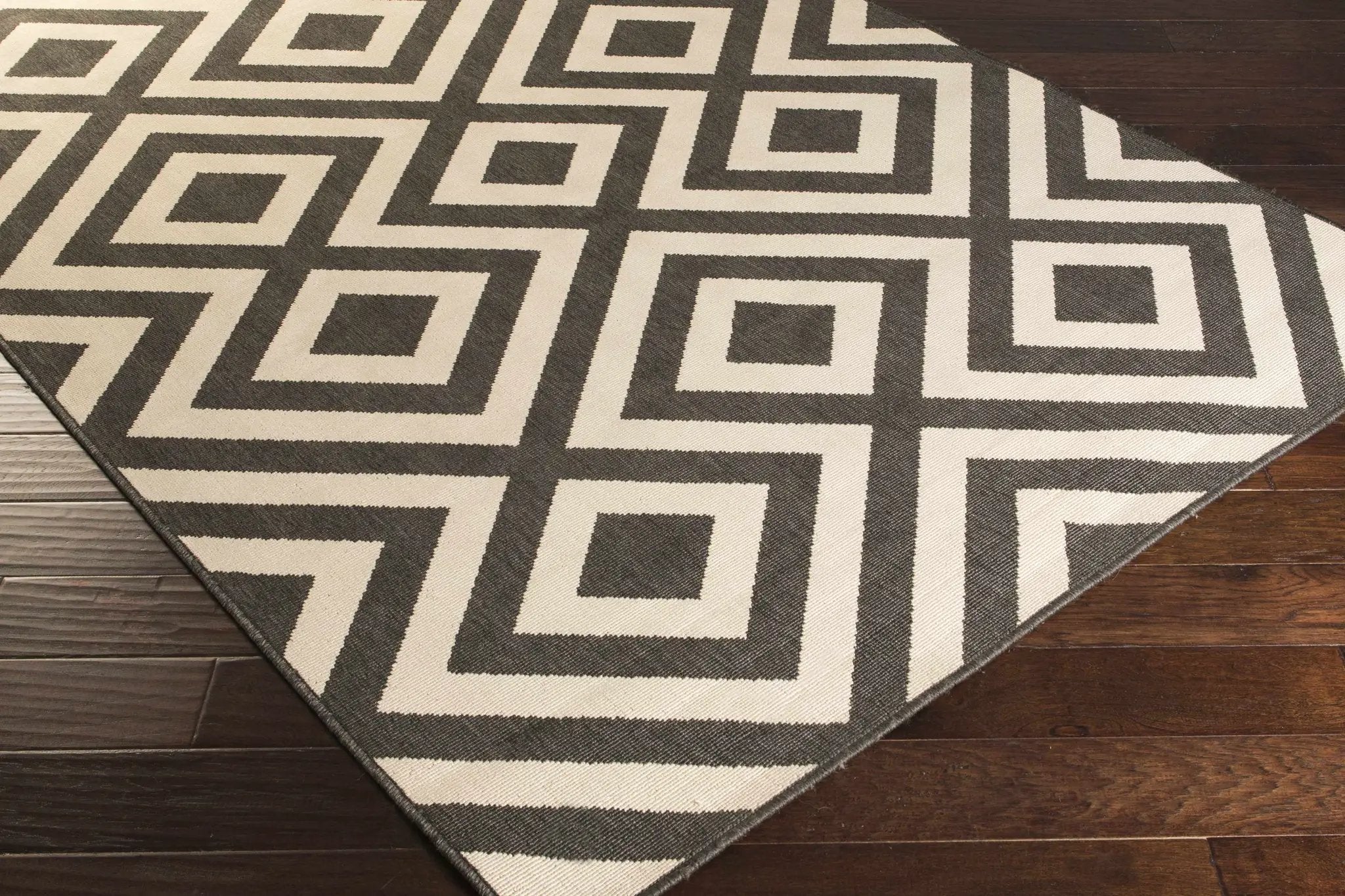 Spilsby Geometric Outdoor Rug - Clearance by Boutique Rugs
