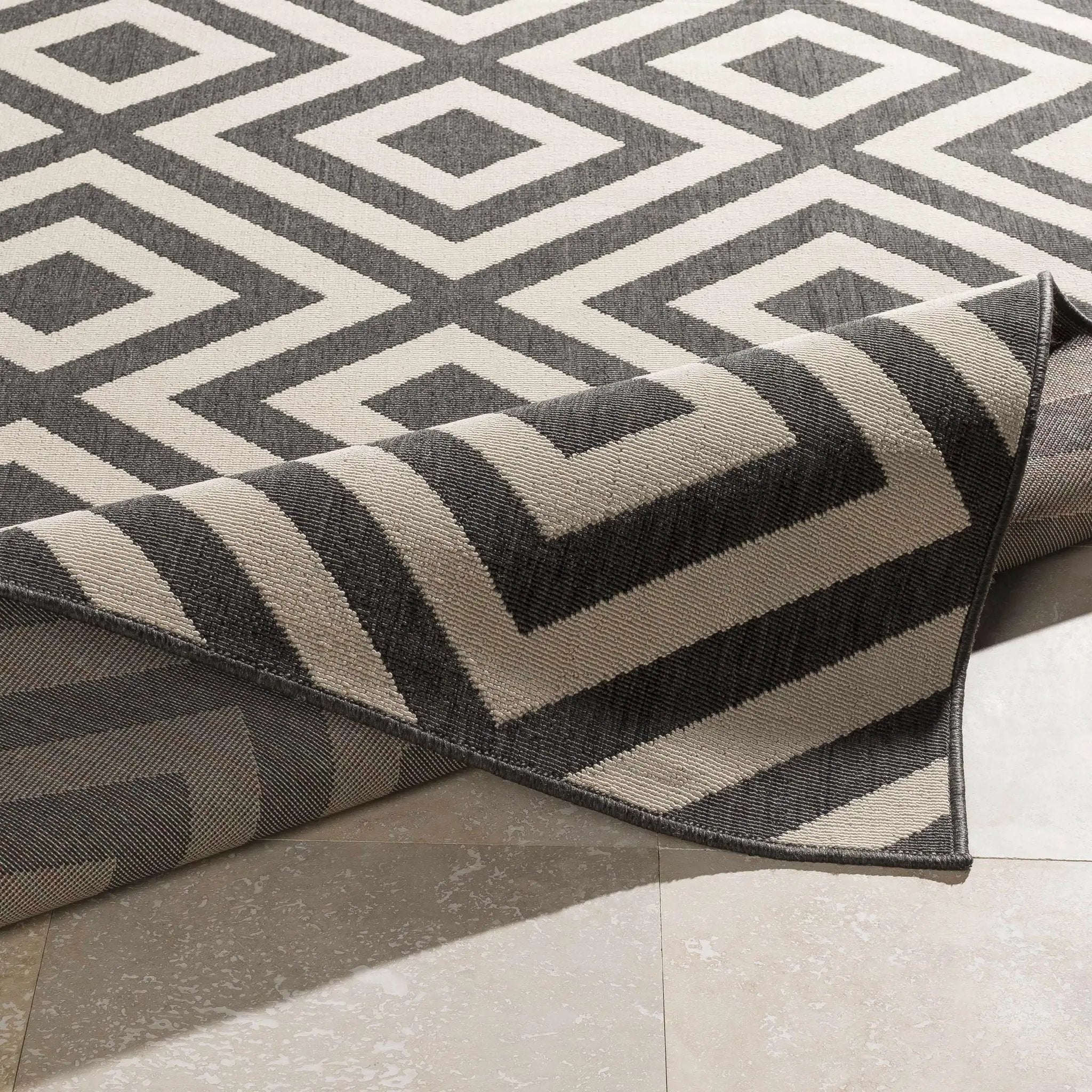 Spilsby Geometric Outdoor Rug - Clearance by Boutique Rugs