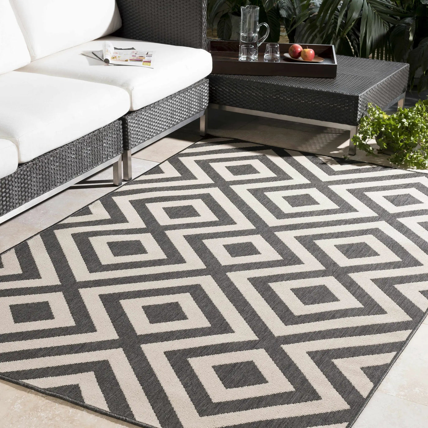 Spilsby Geometric Outdoor Rug - Clearance by Boutique Rugs