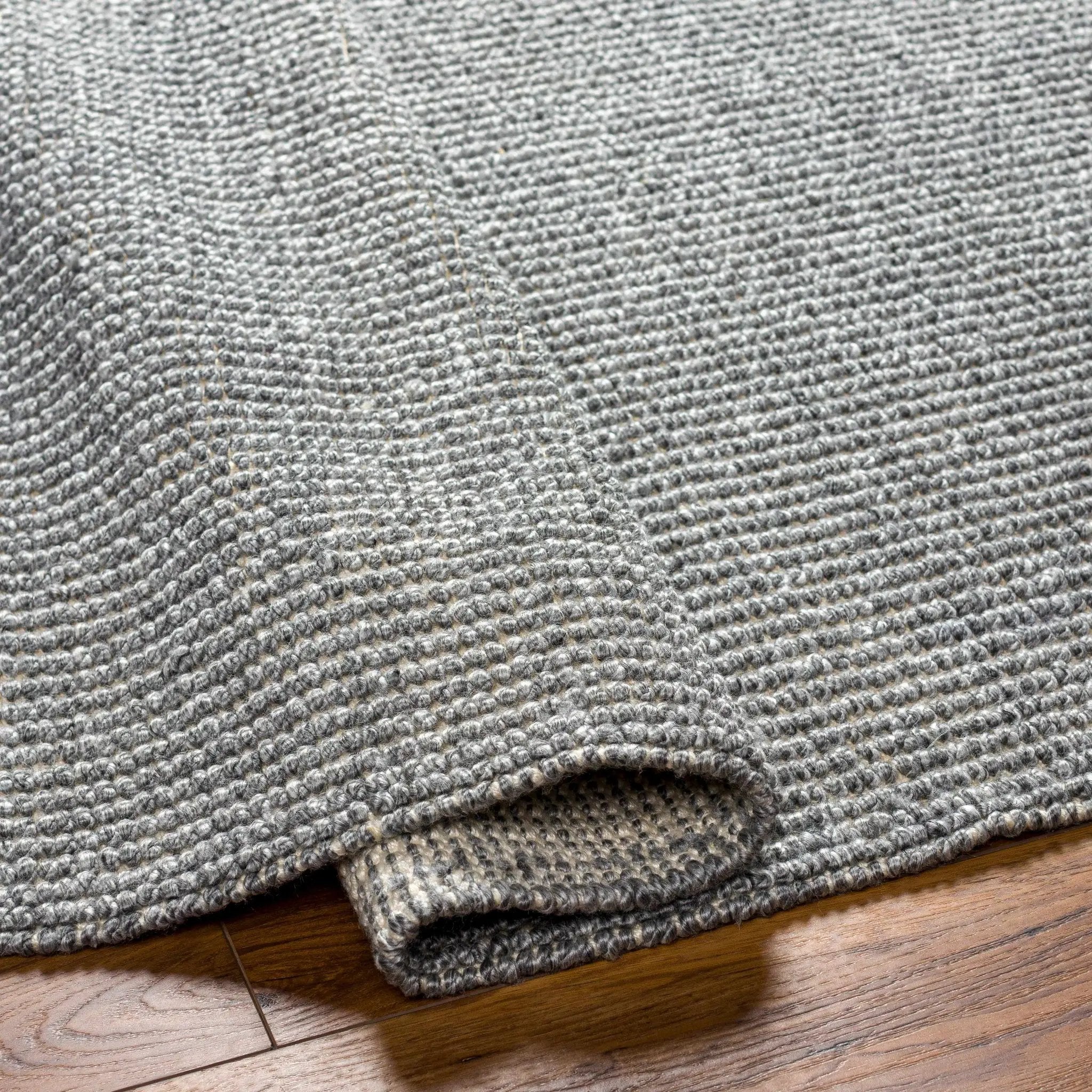 Maki Area Rug - Clearance by Boutique Rugs