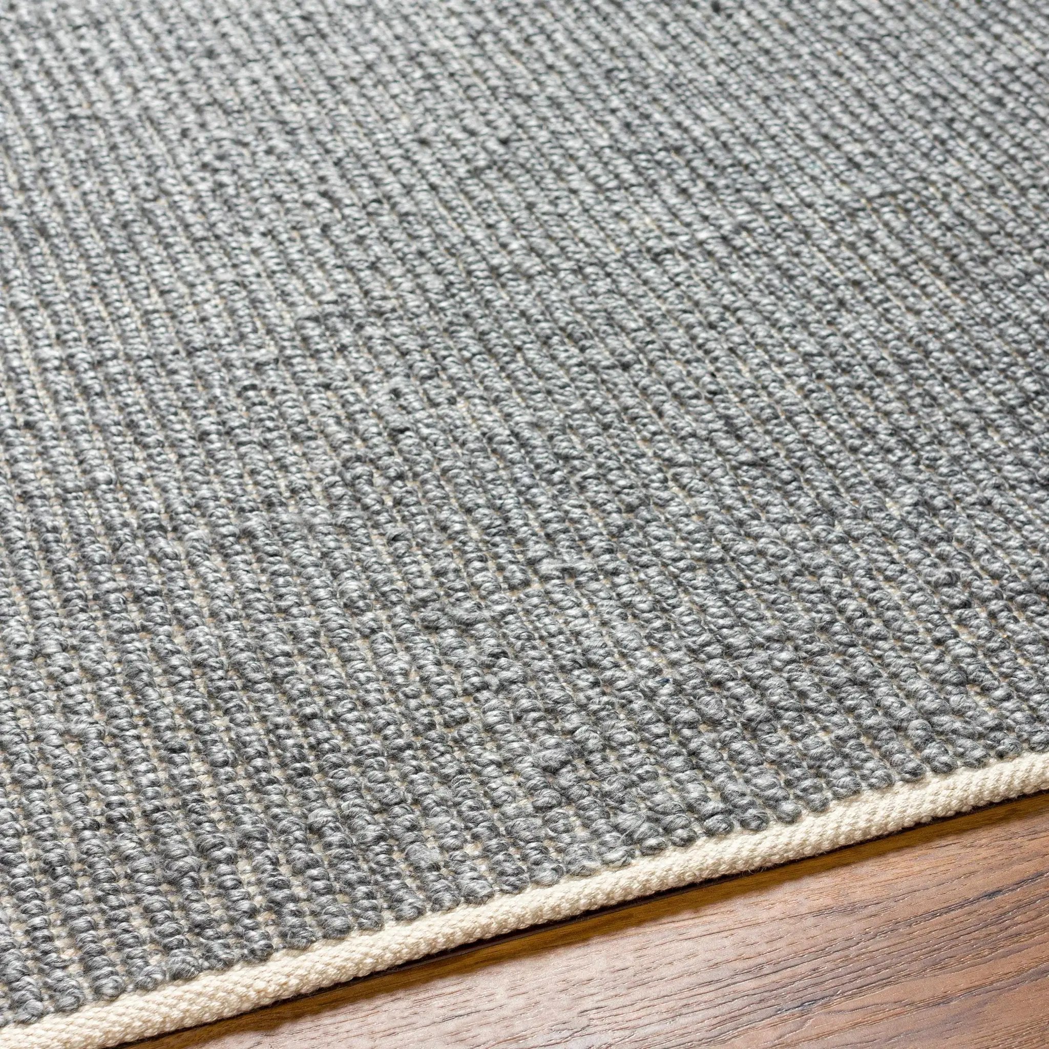 Maki Area Rug - Clearance by Boutique Rugs