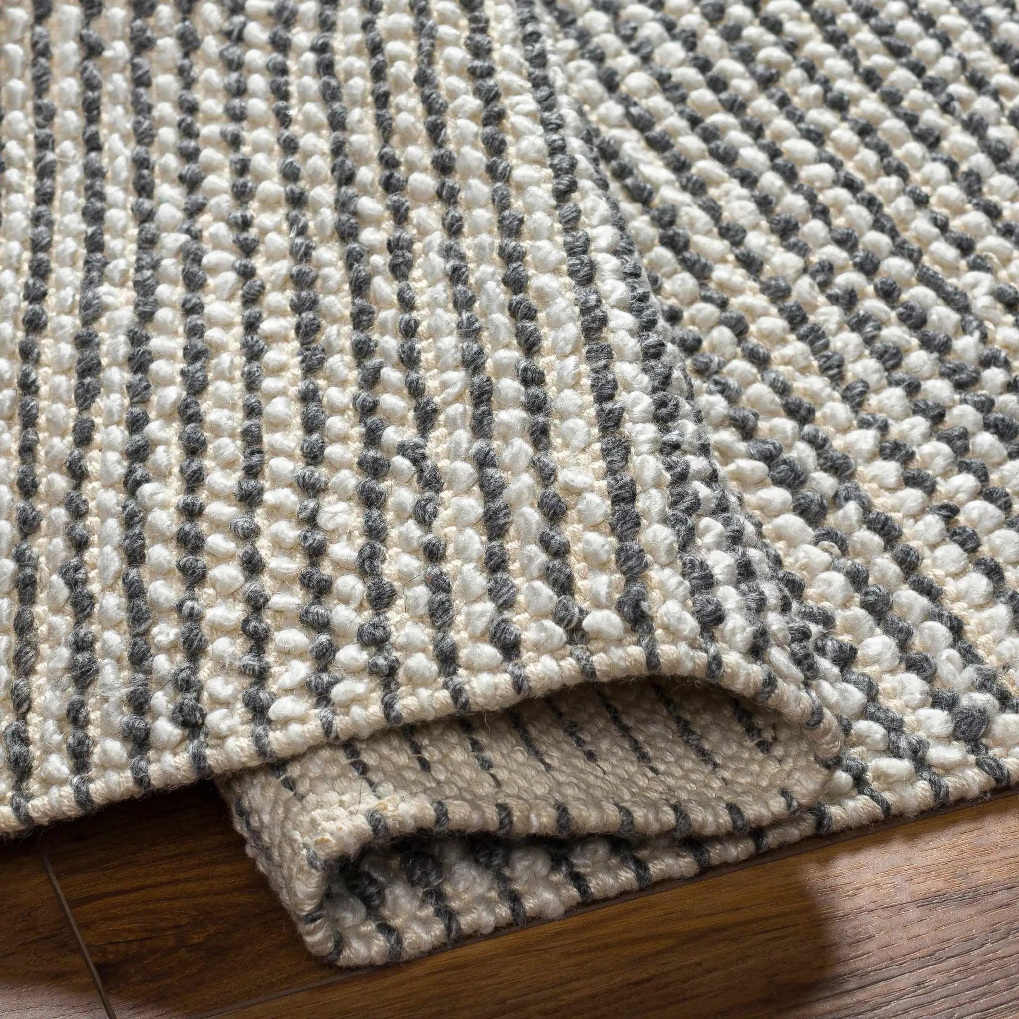 Piri Area Rug - Clearance by Boutique Rugs