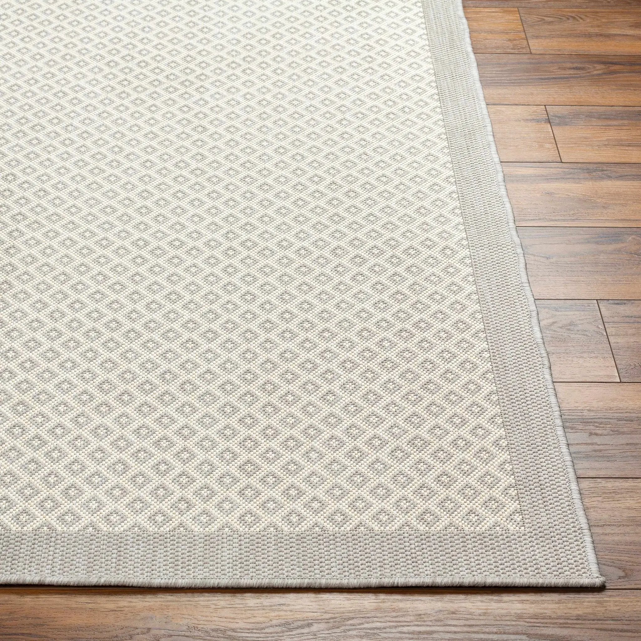 Suzu Outdoor Area Rug - Clearance by Boutique Rugs