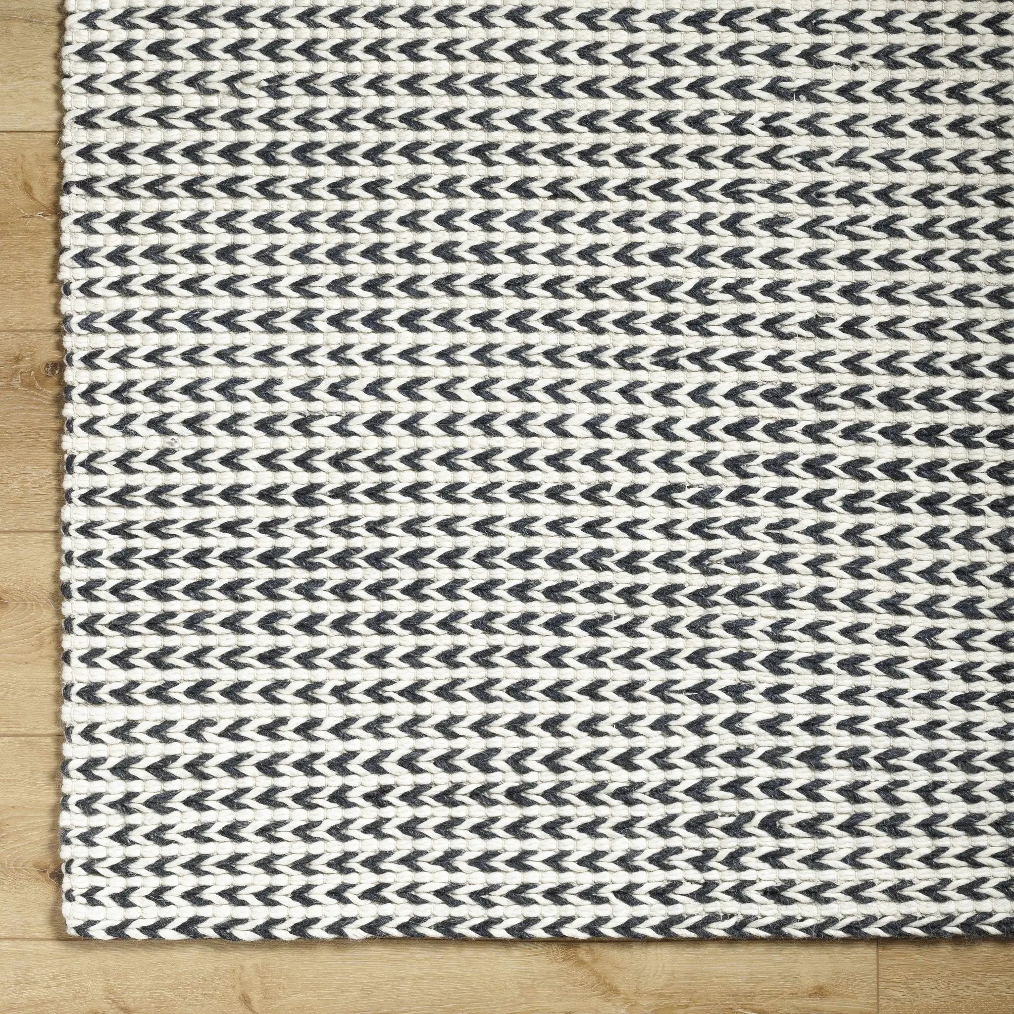 Lenci Silver Beige Area Rug by Boutique Rugs