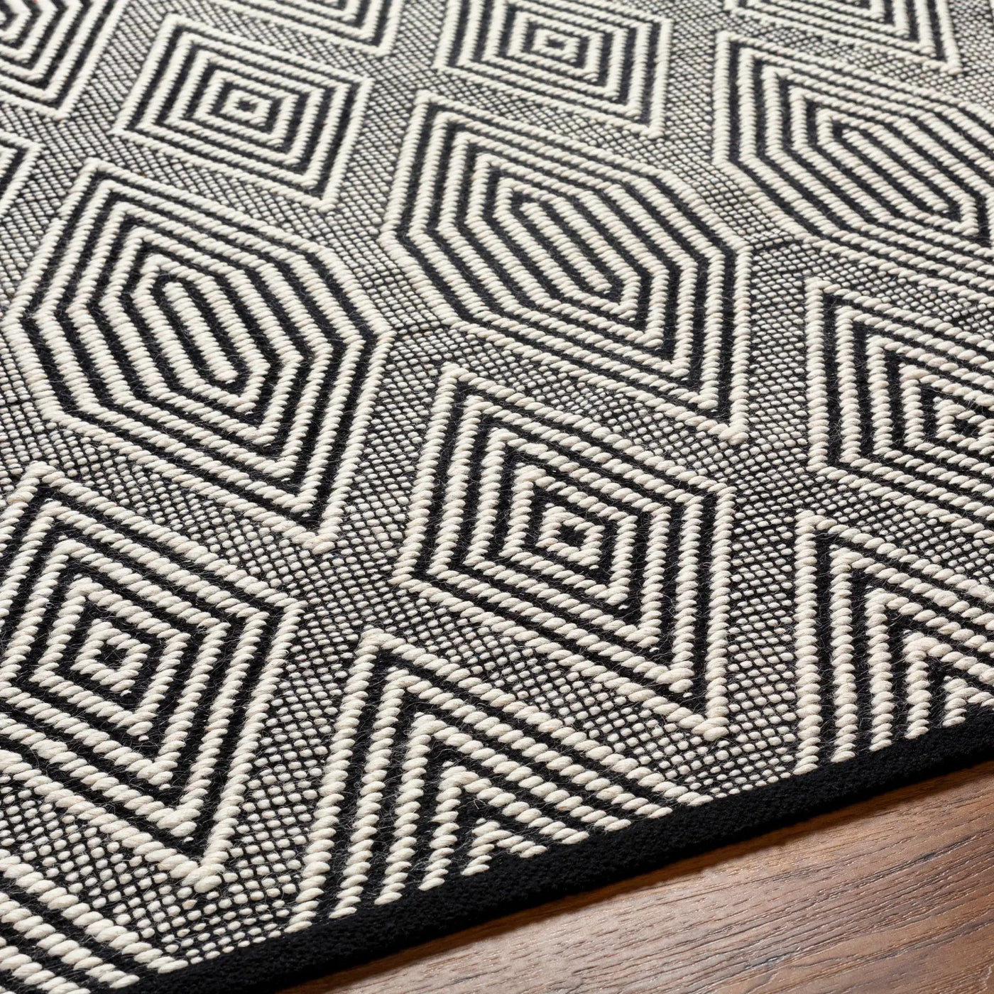 Naya Area Rug - Clearance by Boutique Rugs
