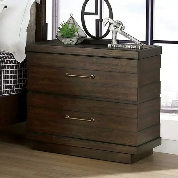 Maggie - Night Stand