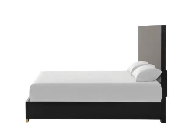 Goldsberg - Queen Bed by Unique Piece Furniture