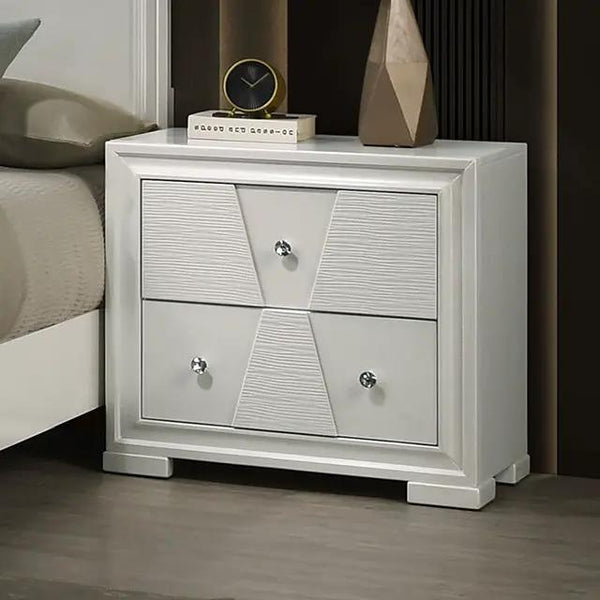 Holsted - Nightstand