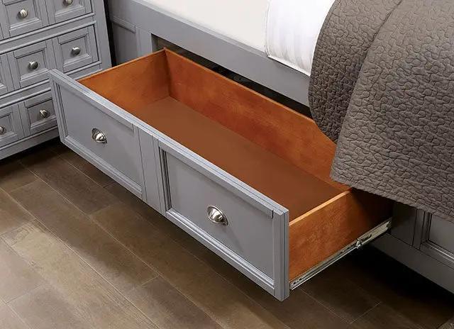 Castlile - 4 Pc Queen Bedroom Set by Unique Piece Furniture