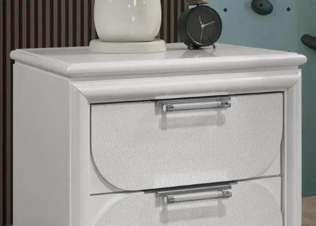 Lareina - 4 Pc Full Bedroom Set by Unique Piece Furniture