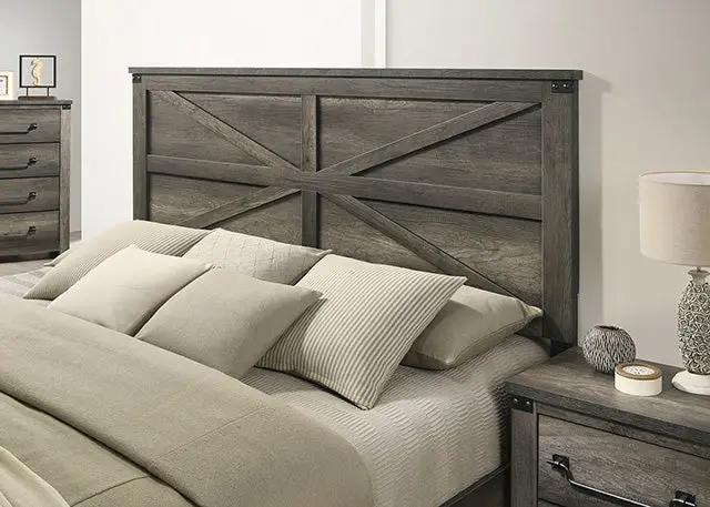 Britonale - 5 Pc Queen Bedroom Set by Unique Piece Furniture