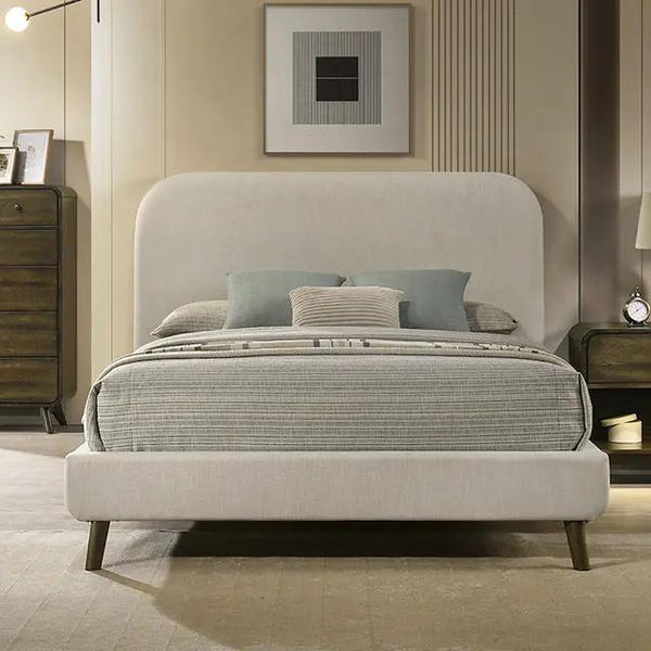 Heswall - 4 Pc Queen Bedroom Set