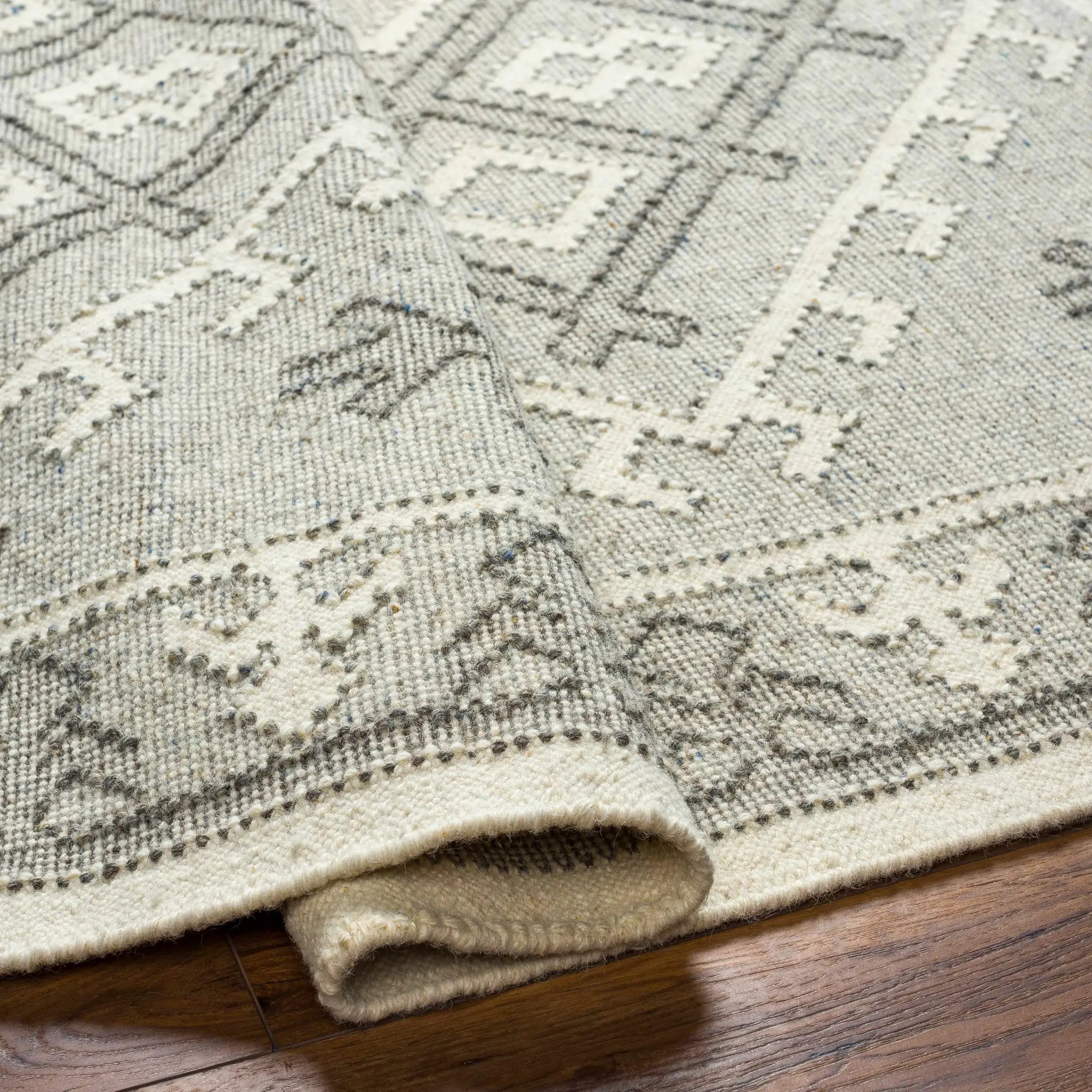Memo Area Rug - Clearance by Boutique Rugs