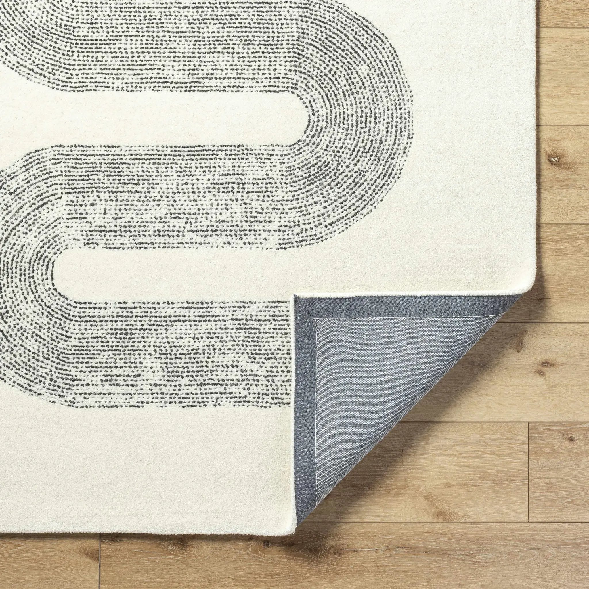 Saura Wool Area Rug - Clearance by Boutique Rugs