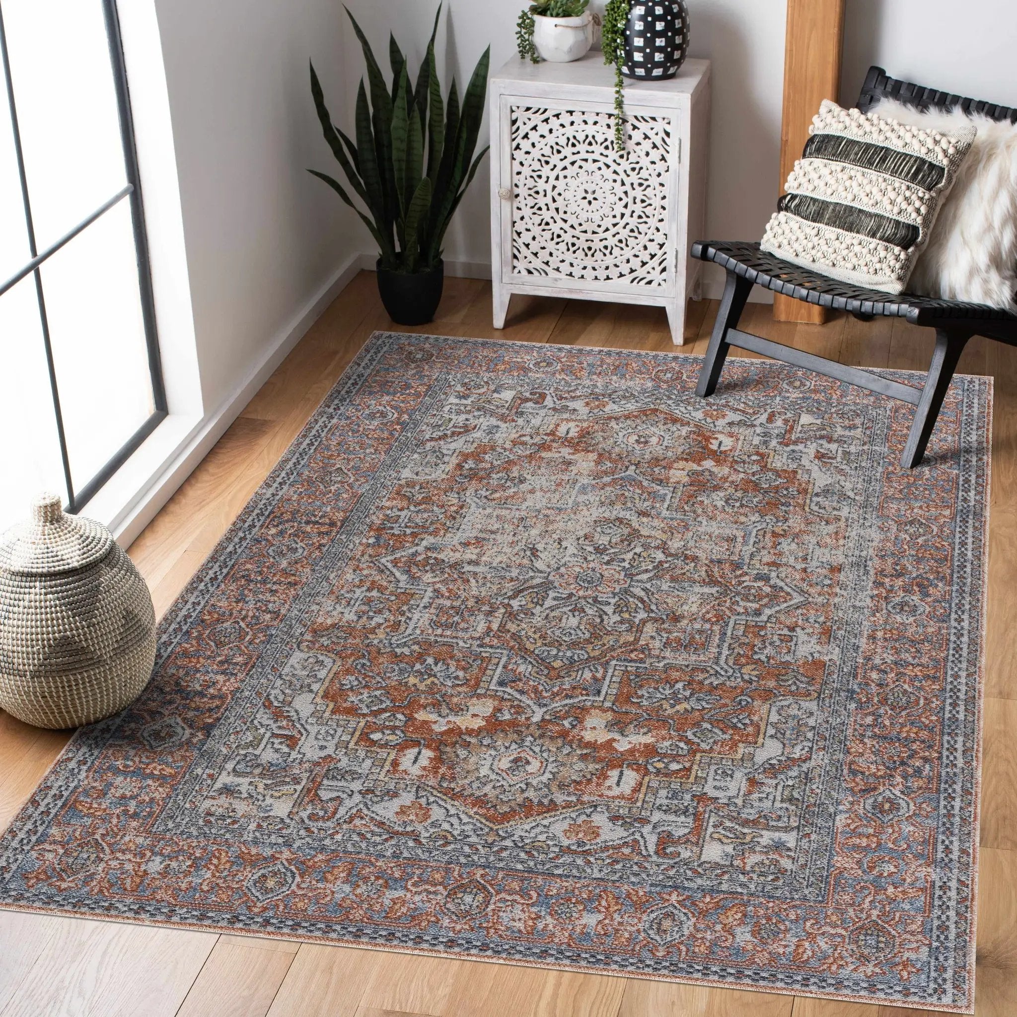 Aila Traditional Design Washable Rug - Clearance by Boutique Rugs