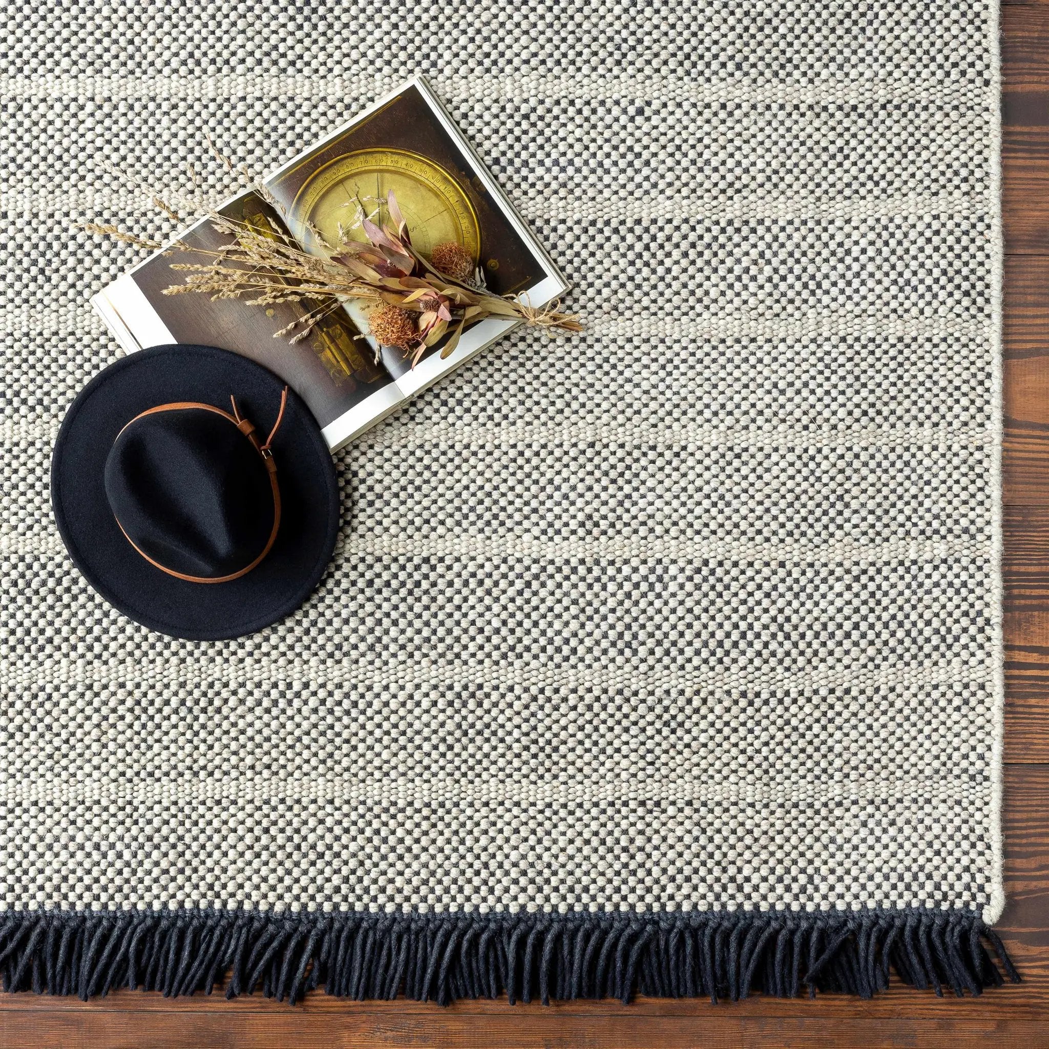 Thorold Area Rug - Clearance by Boutique Rugs