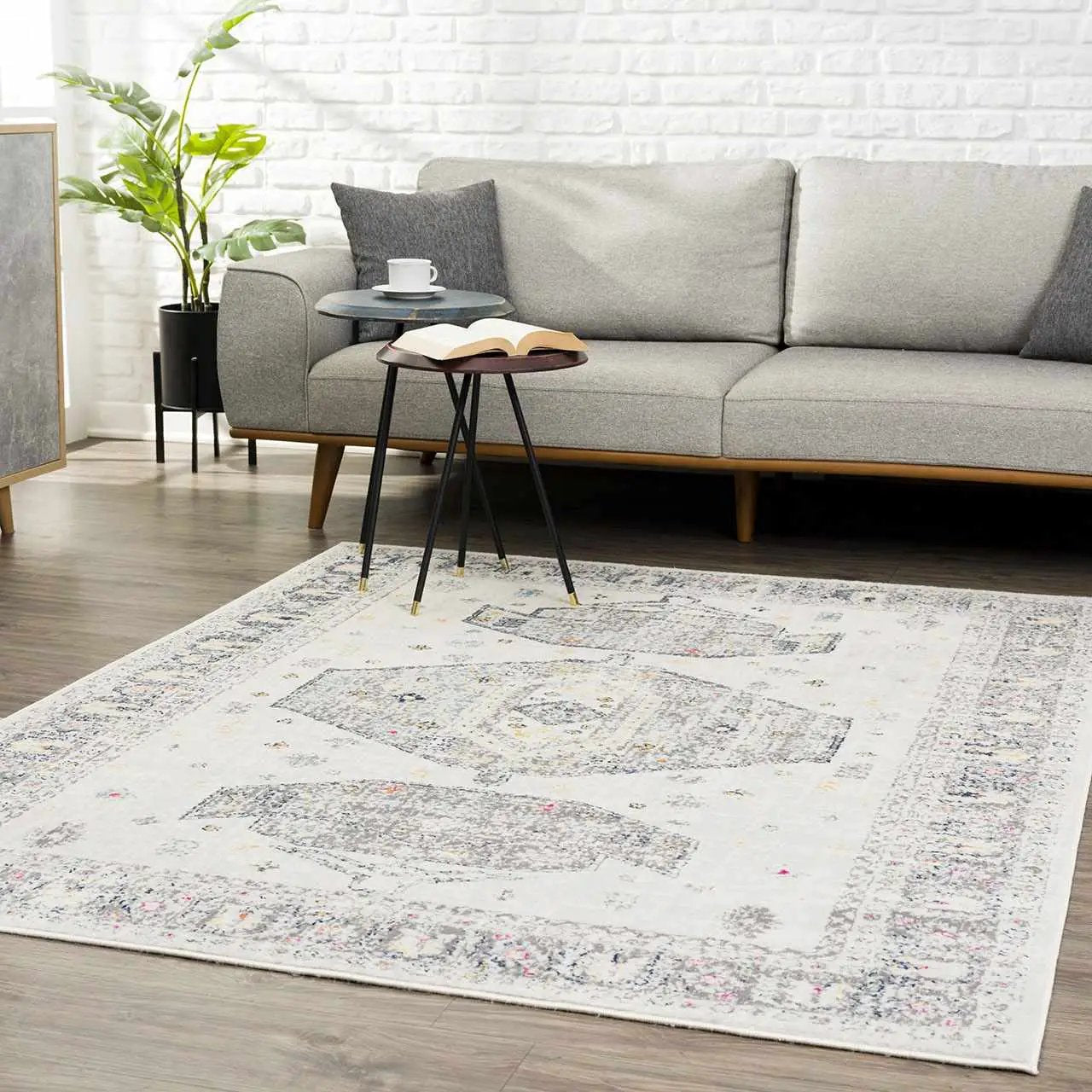 Tigried Ivory 2309 Area Rug - Clearance by Boutique Rugs