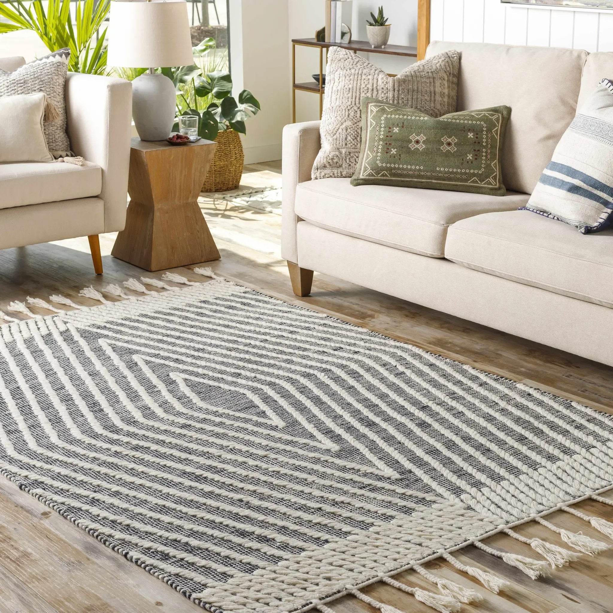 Tamayong Tasseled Jute&Wool Rug - Clearance by Boutique Rugs